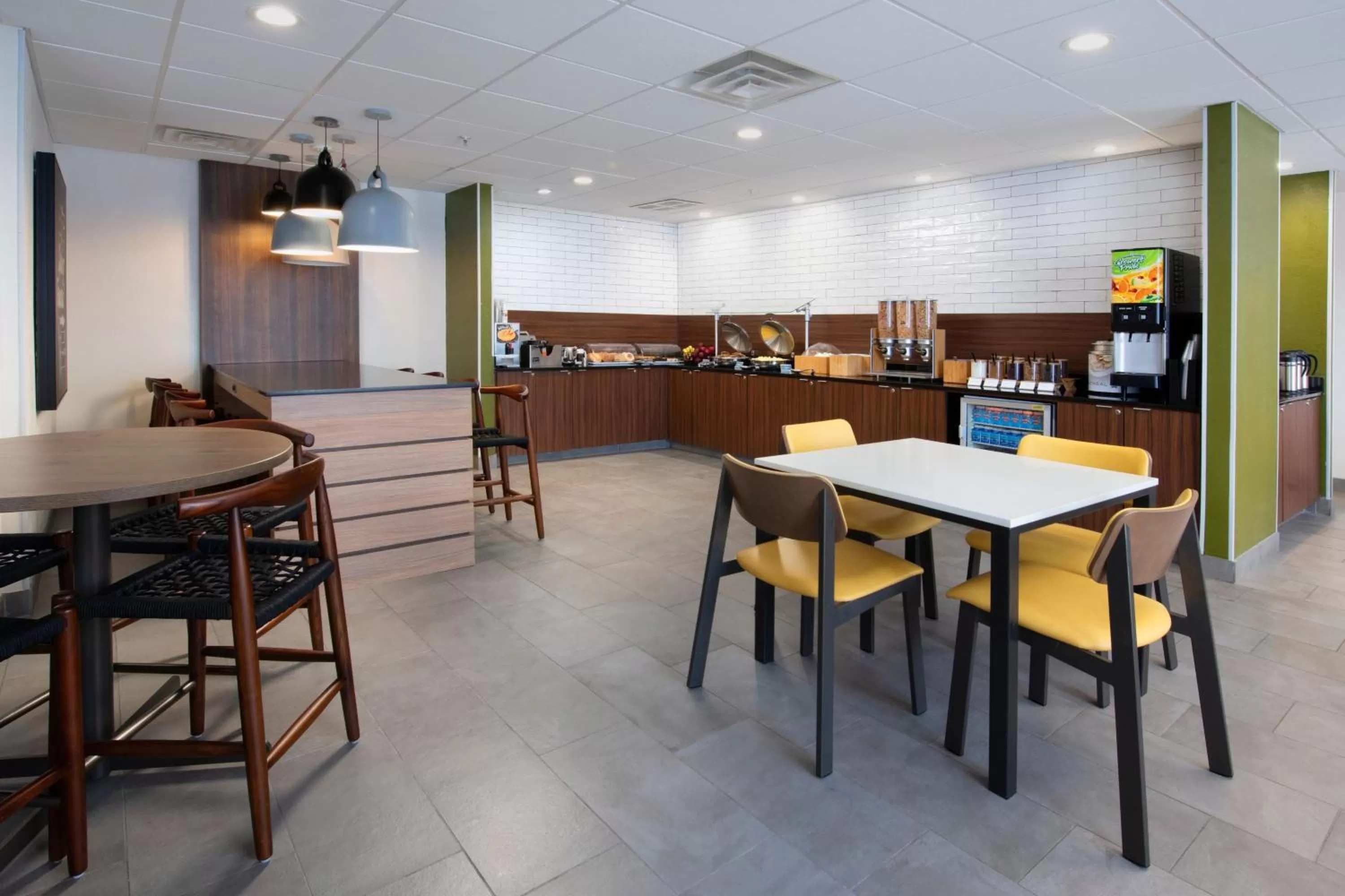 Breakfast in Fairfield by Marriott Inn & Suites Fossil Creek