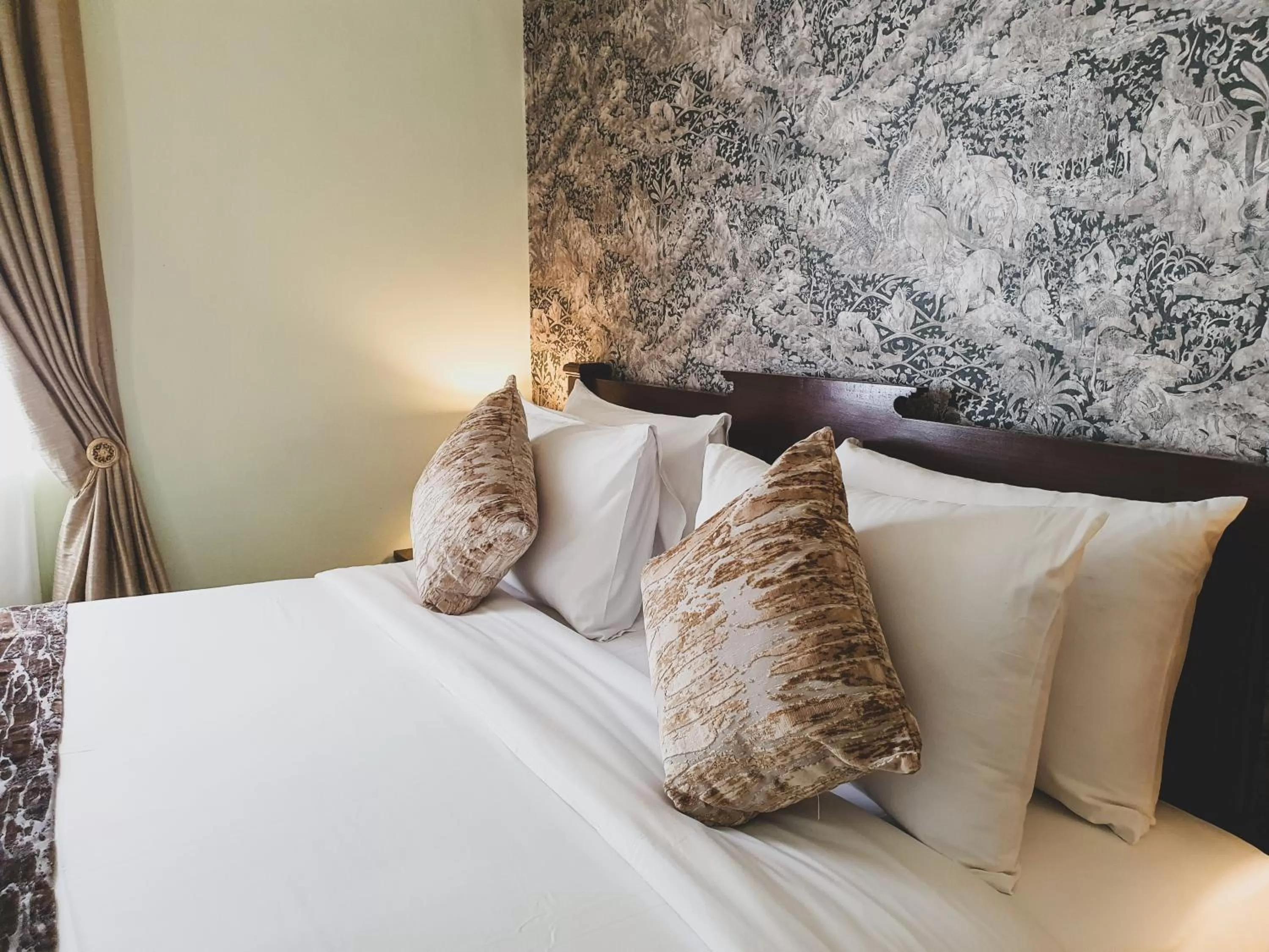 Bedroom, Bed in Praya Palazzo