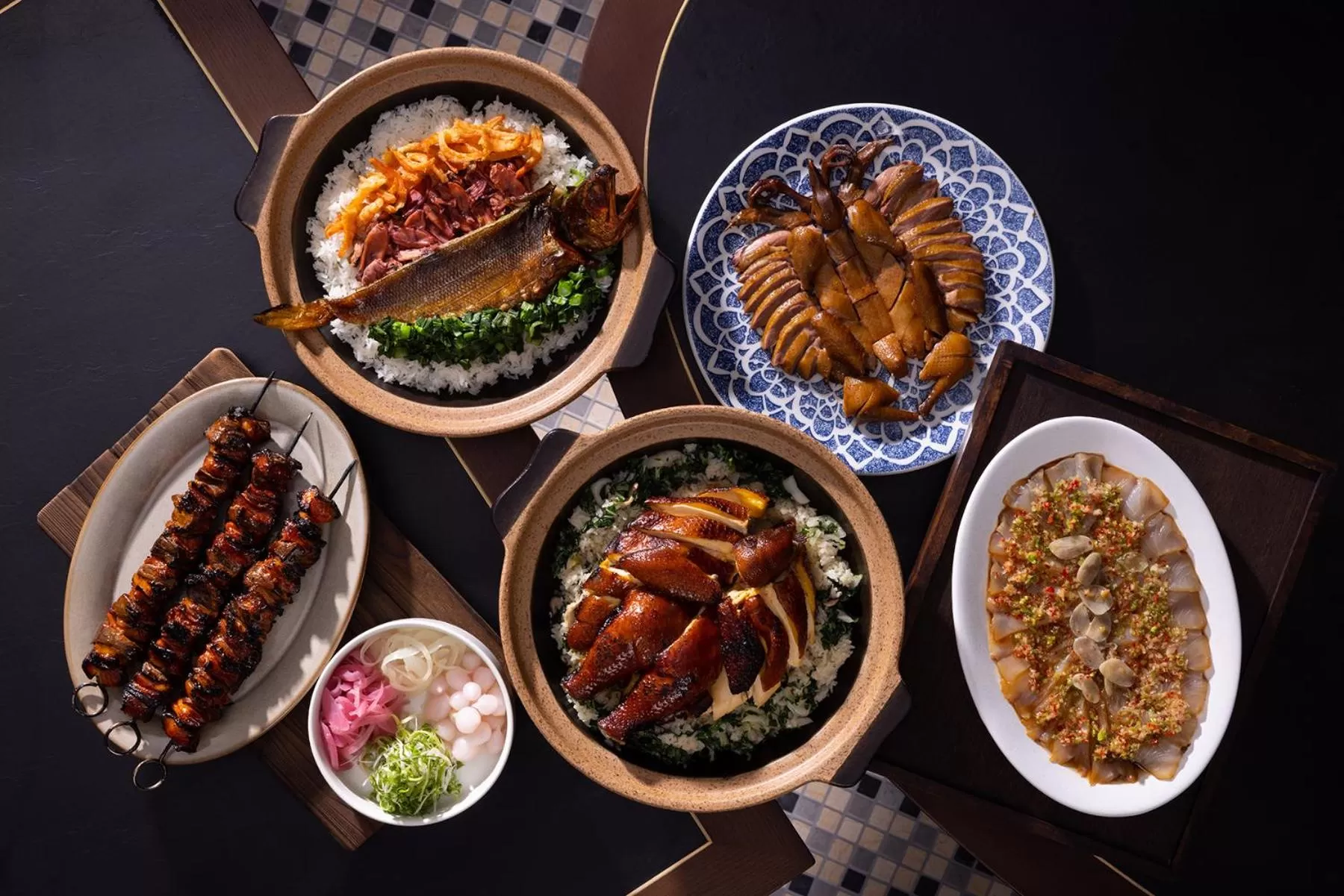 Restaurant/places to eat in One-Eight-One Hotel & Serviced Residences