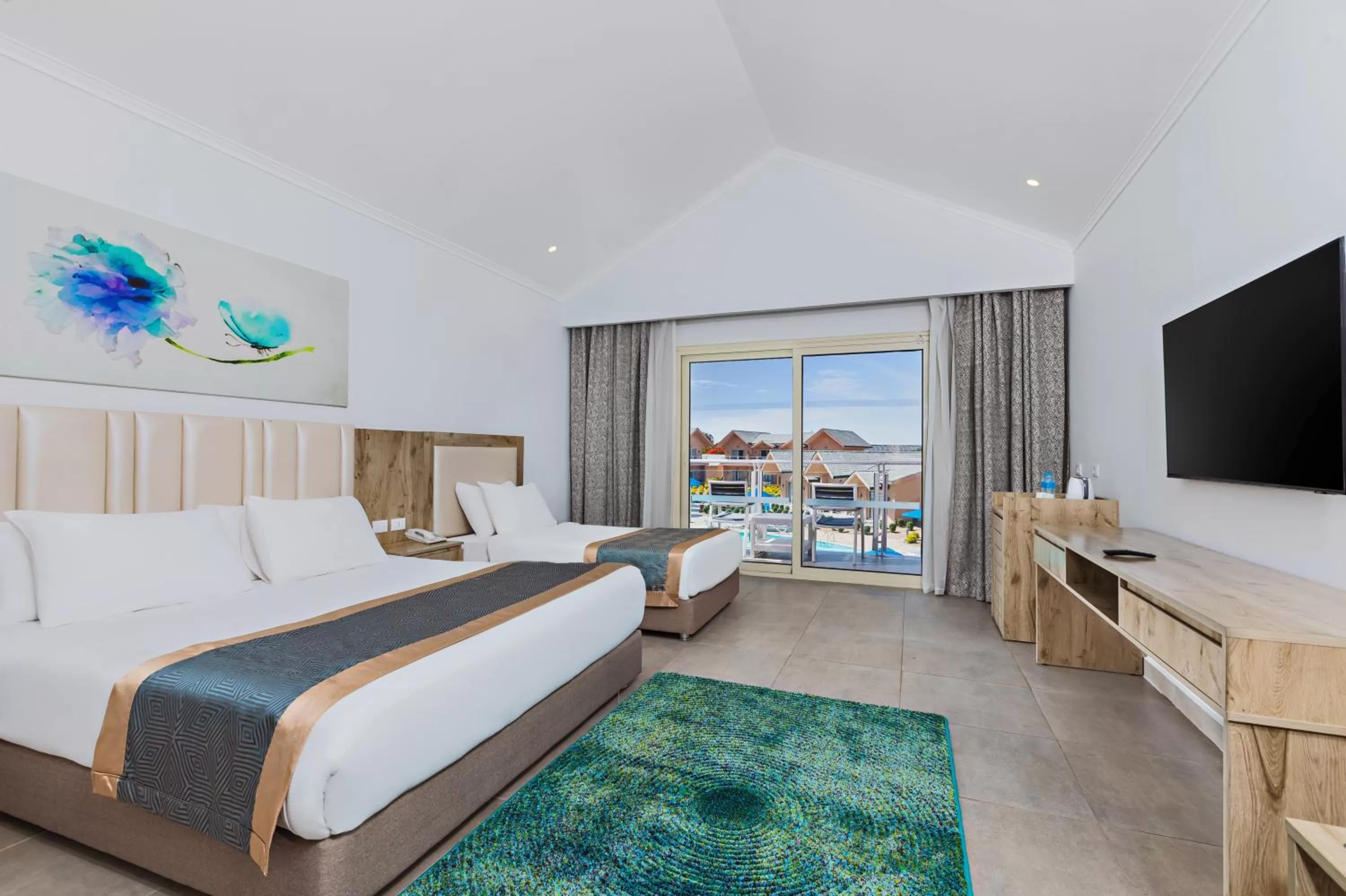 Bedroom, Bed in Pickalbatros Jungle Aqua Park - Neverland Hurghada