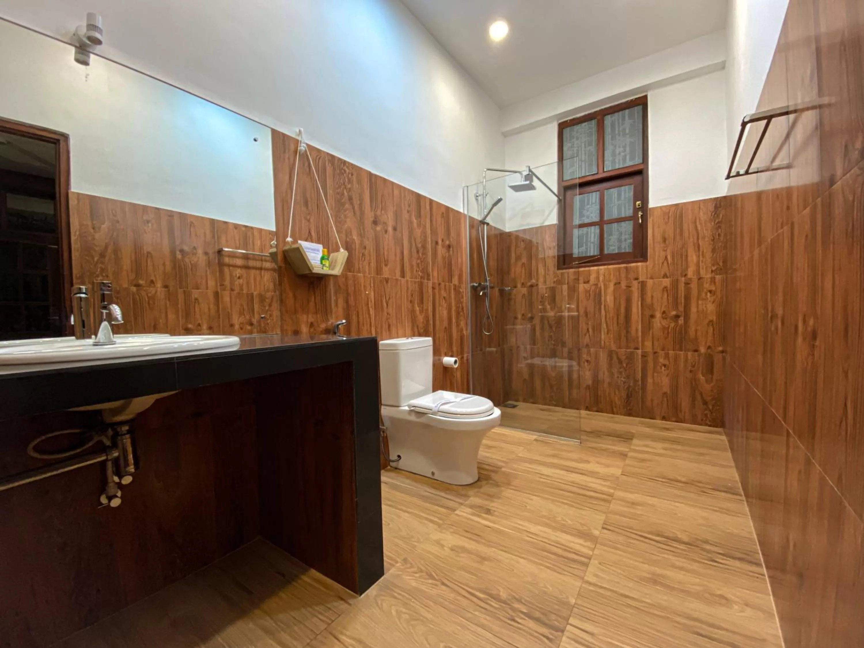 Toilet, Bathroom in Levon Boutique Hotel