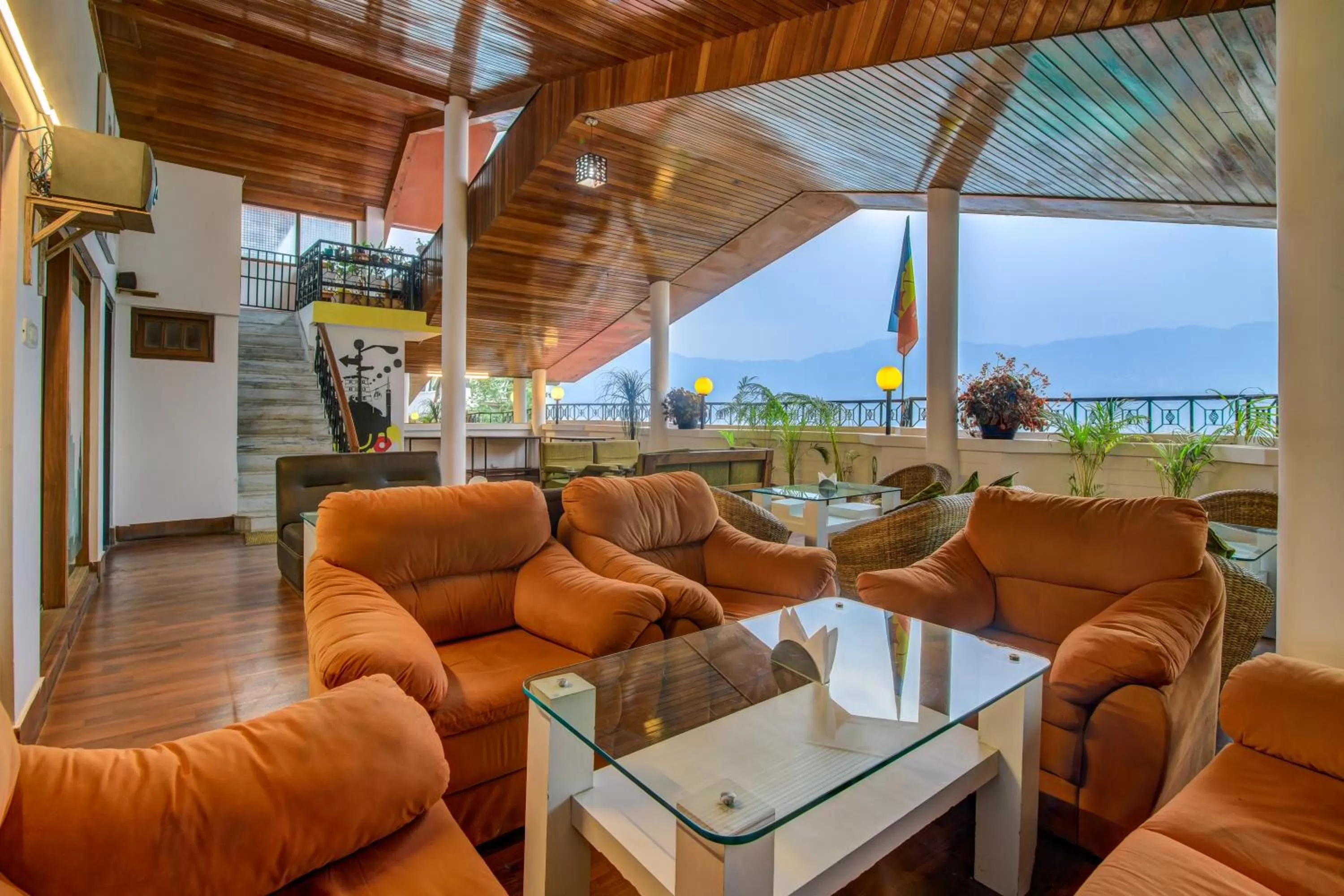 Lounge or bar, Lounge/Bar in Muscatel Yavachi - 400 Mts from MG Marg