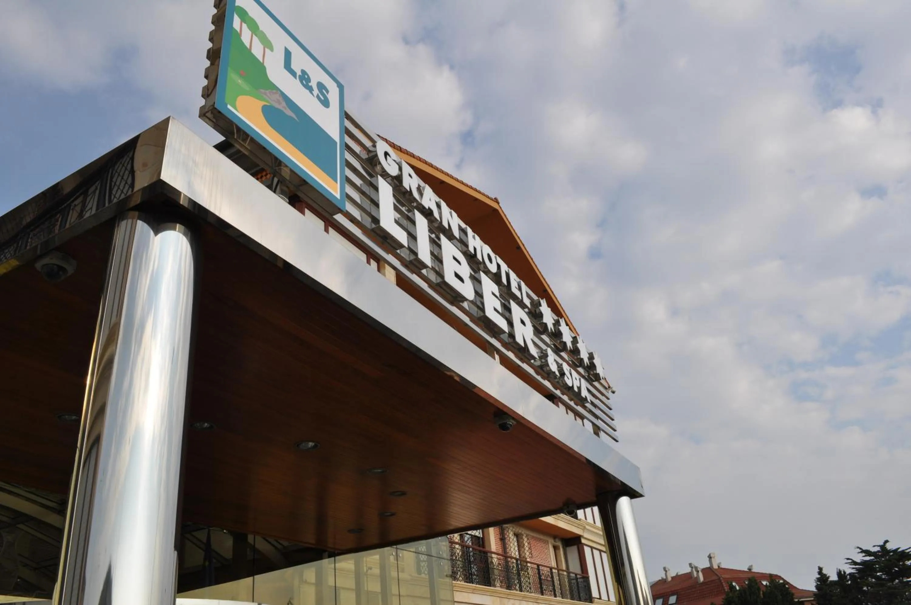 Facade/entrance in Gran Hotel Liber & Spa Playa Golf