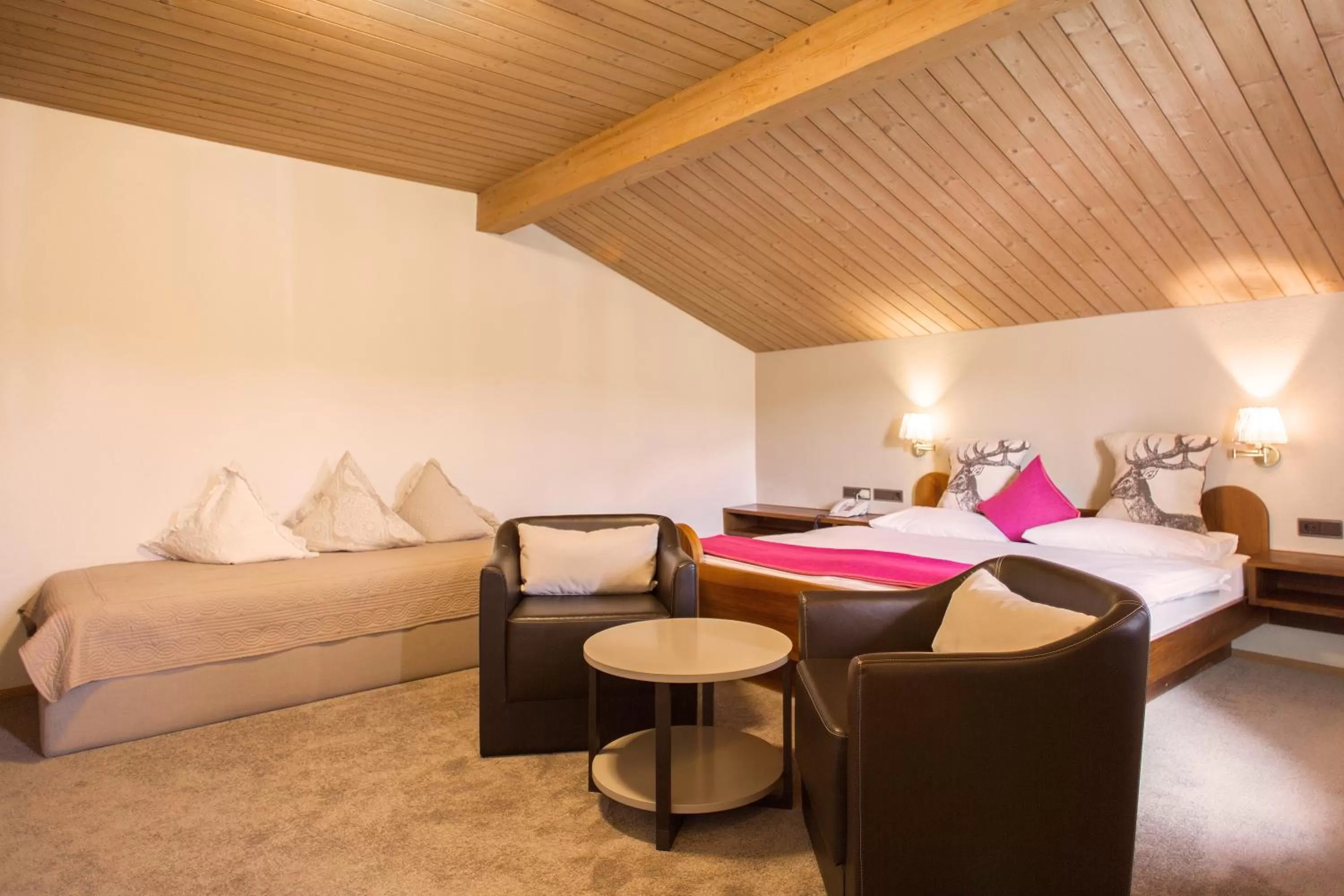 Photo of the whole room in Hotel Garni Römerhof