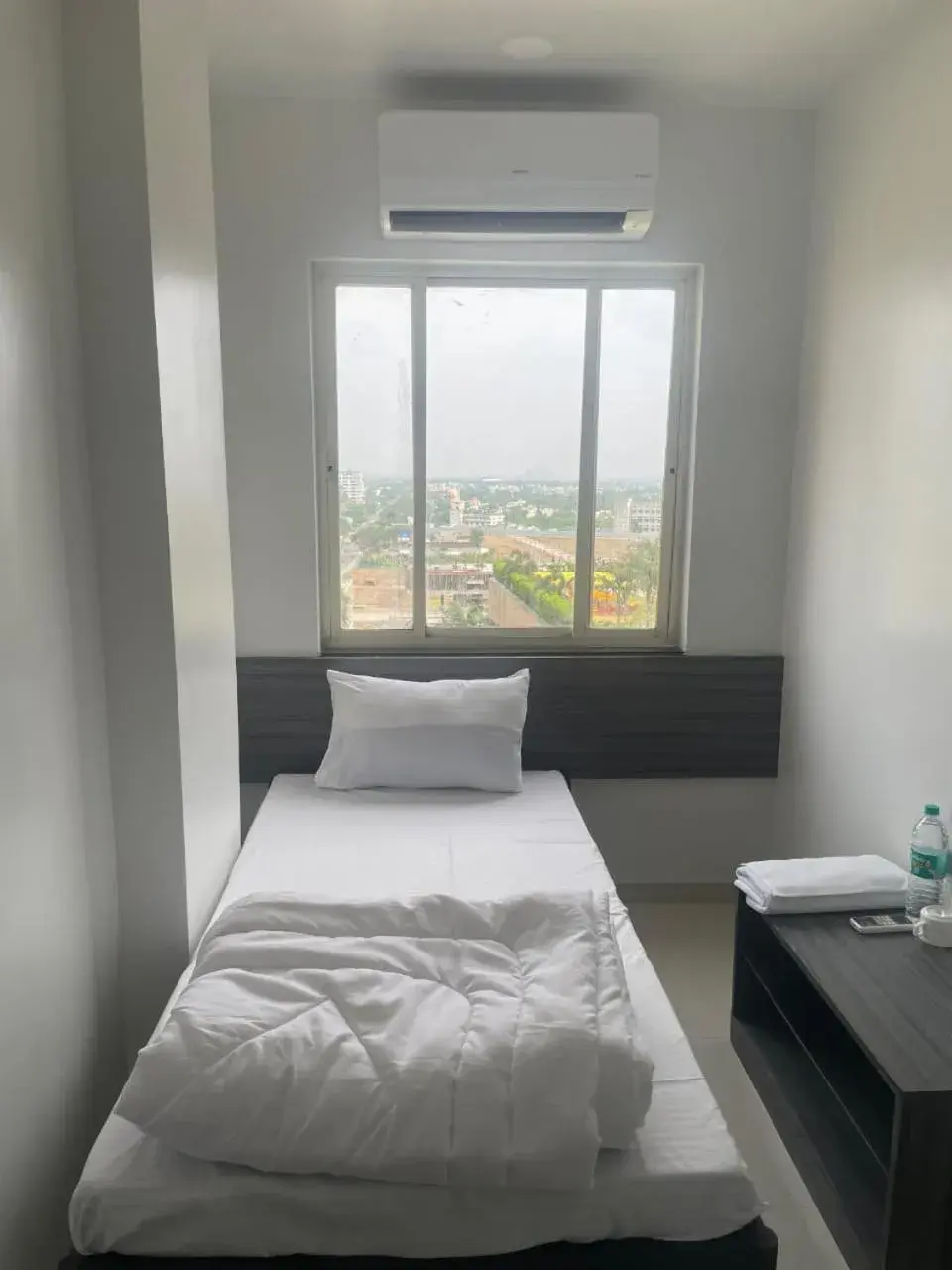 Budget Single Room - single occupancy in Hotel Oberon Budget Single Room - single occupancy in Hotel Oberon