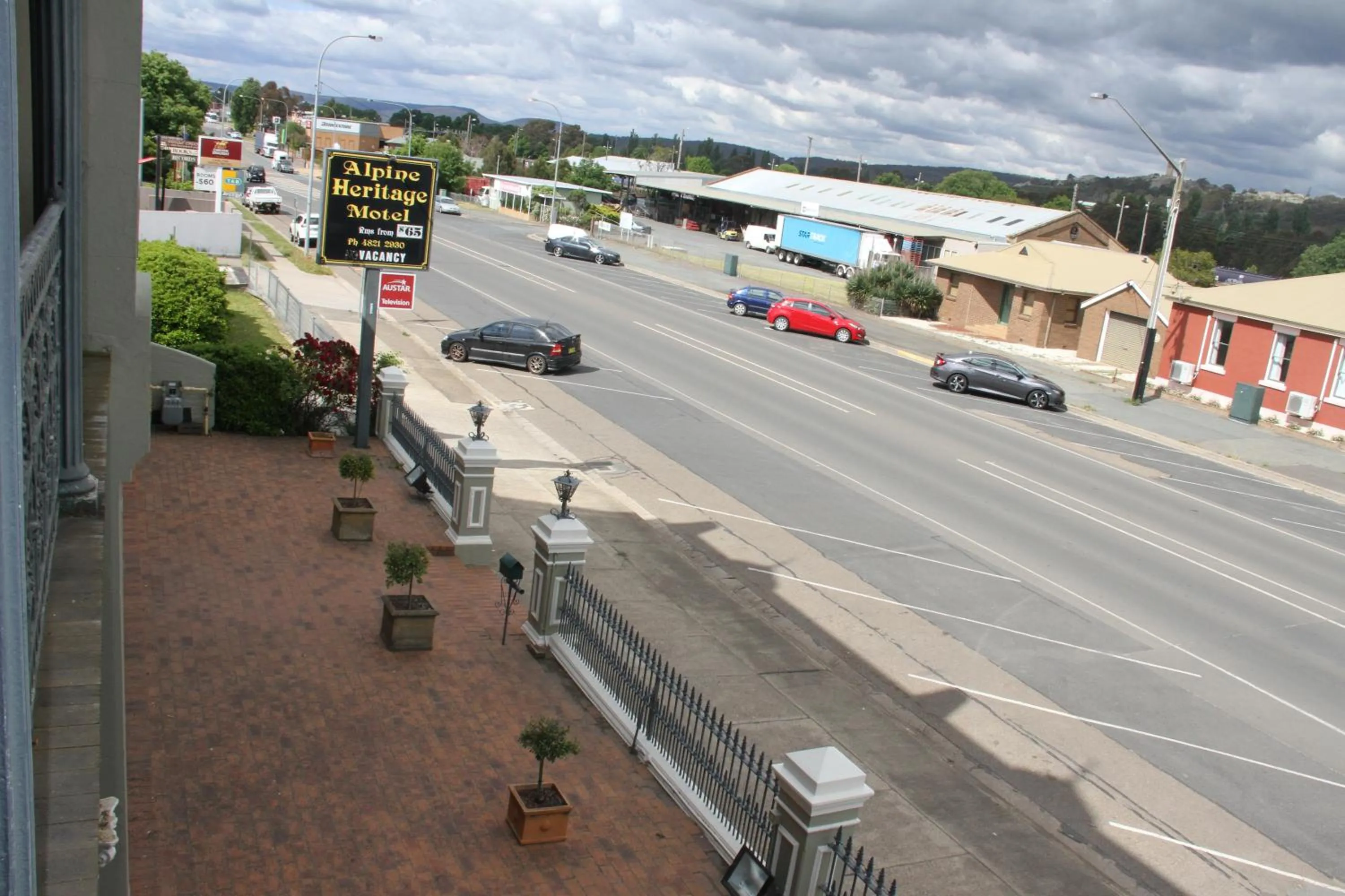 Street view in Alpine Heritage Motel
