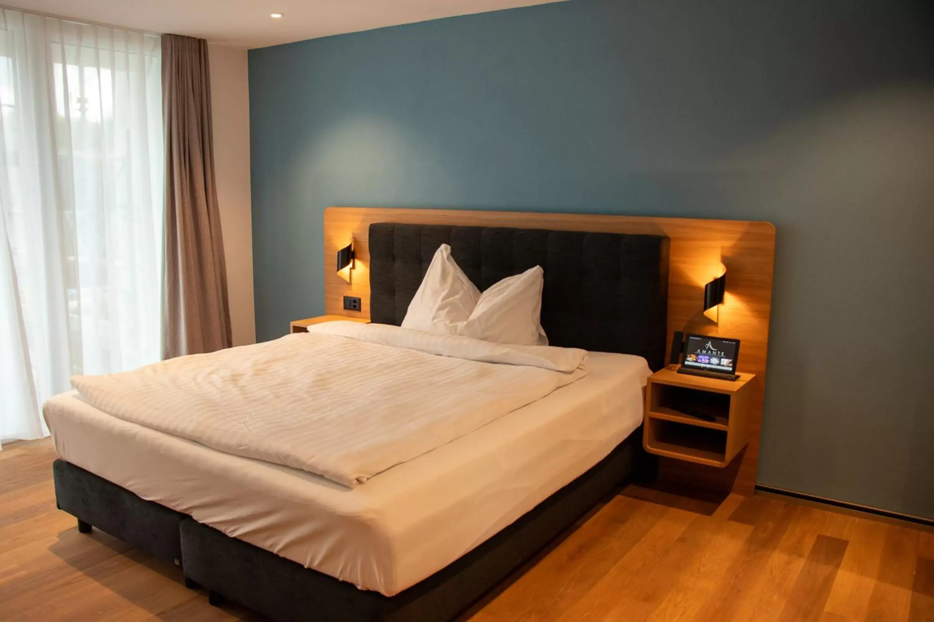 Double Room - Disability Access in AMANTE Hotel Double Room - Disability Access in AMANTE Hotel