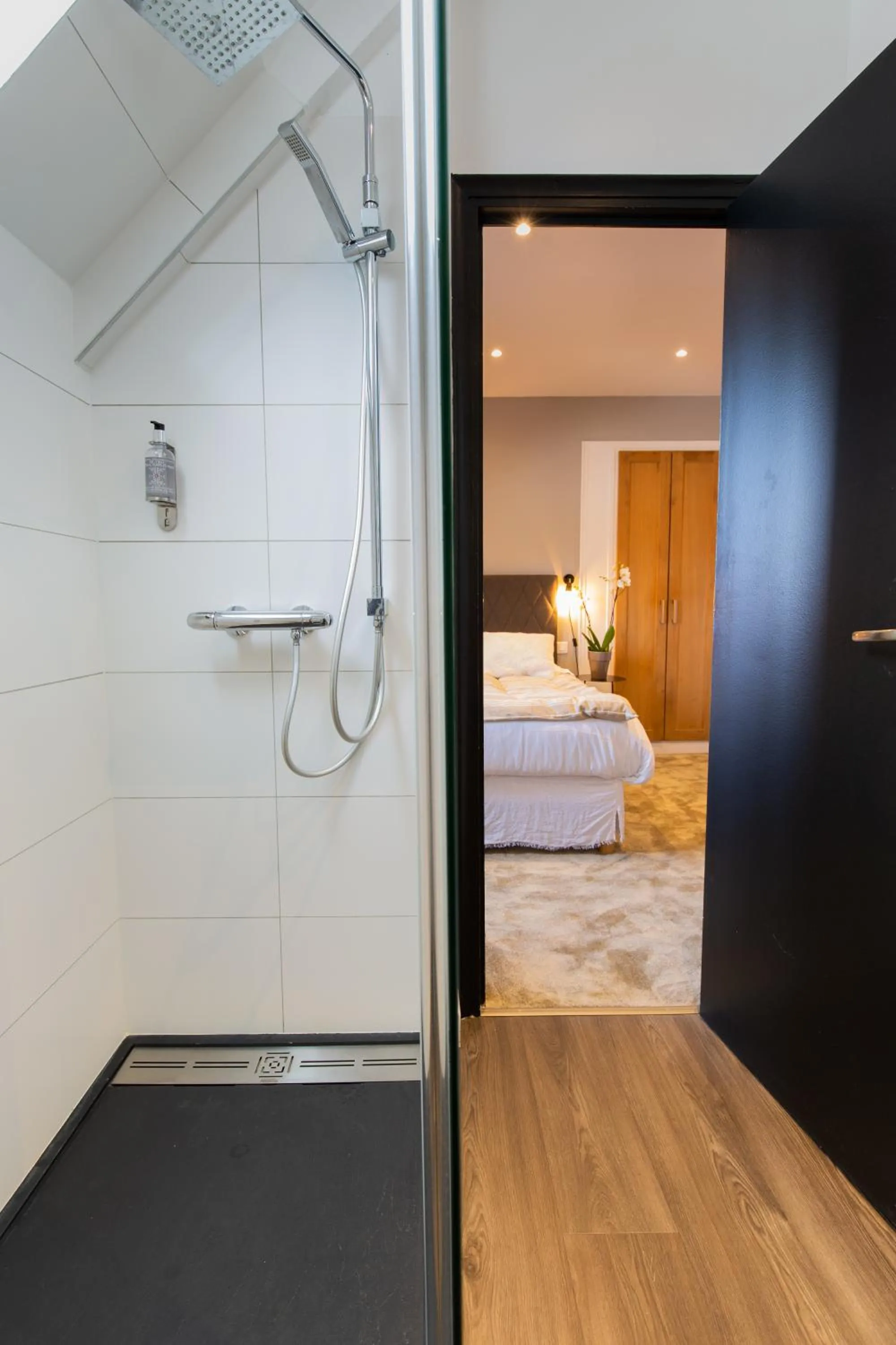 Photo of the whole room, Bed in Ty Mad Hôtel