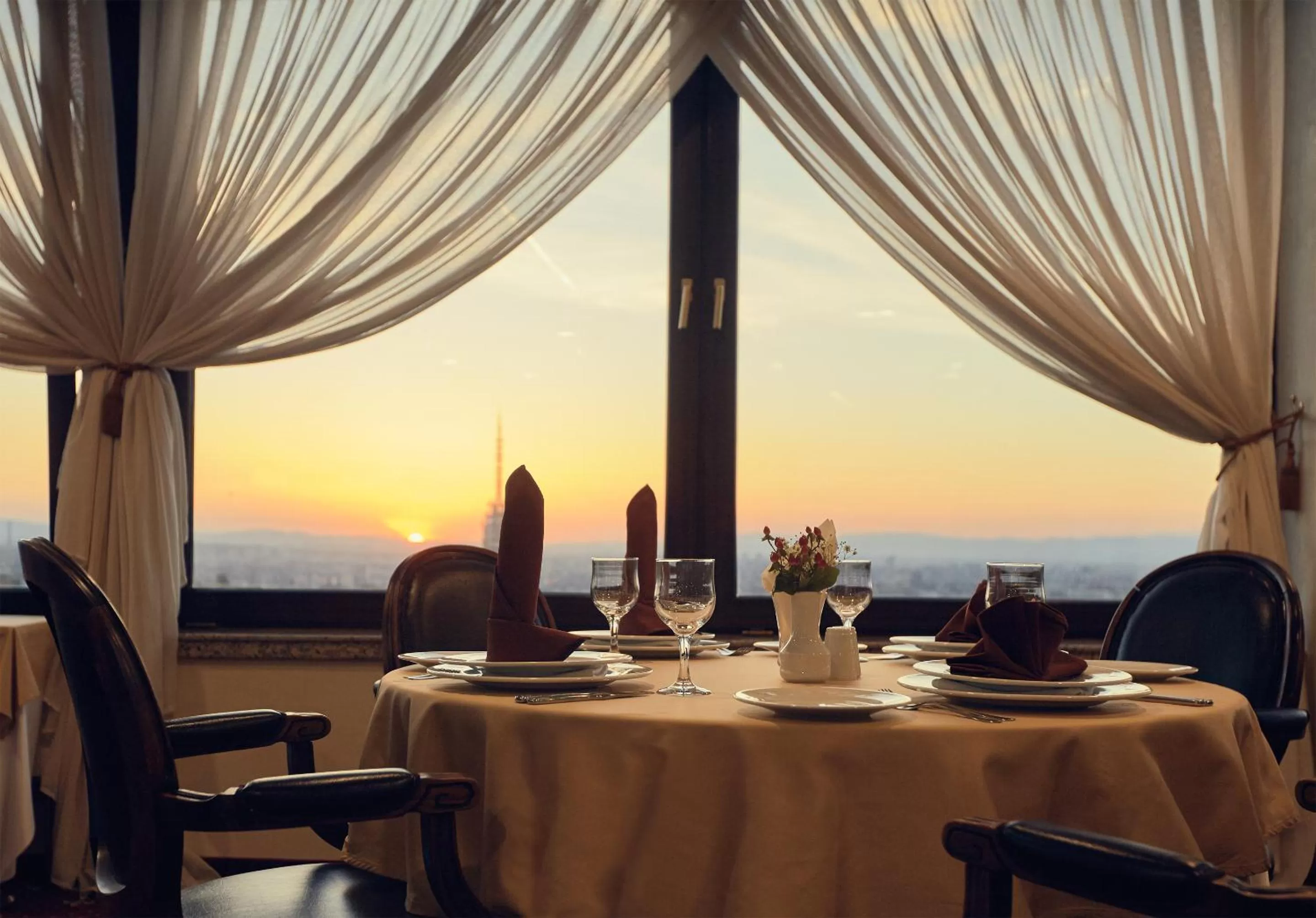 Restaurant/places to eat in Park Hotel Moskva