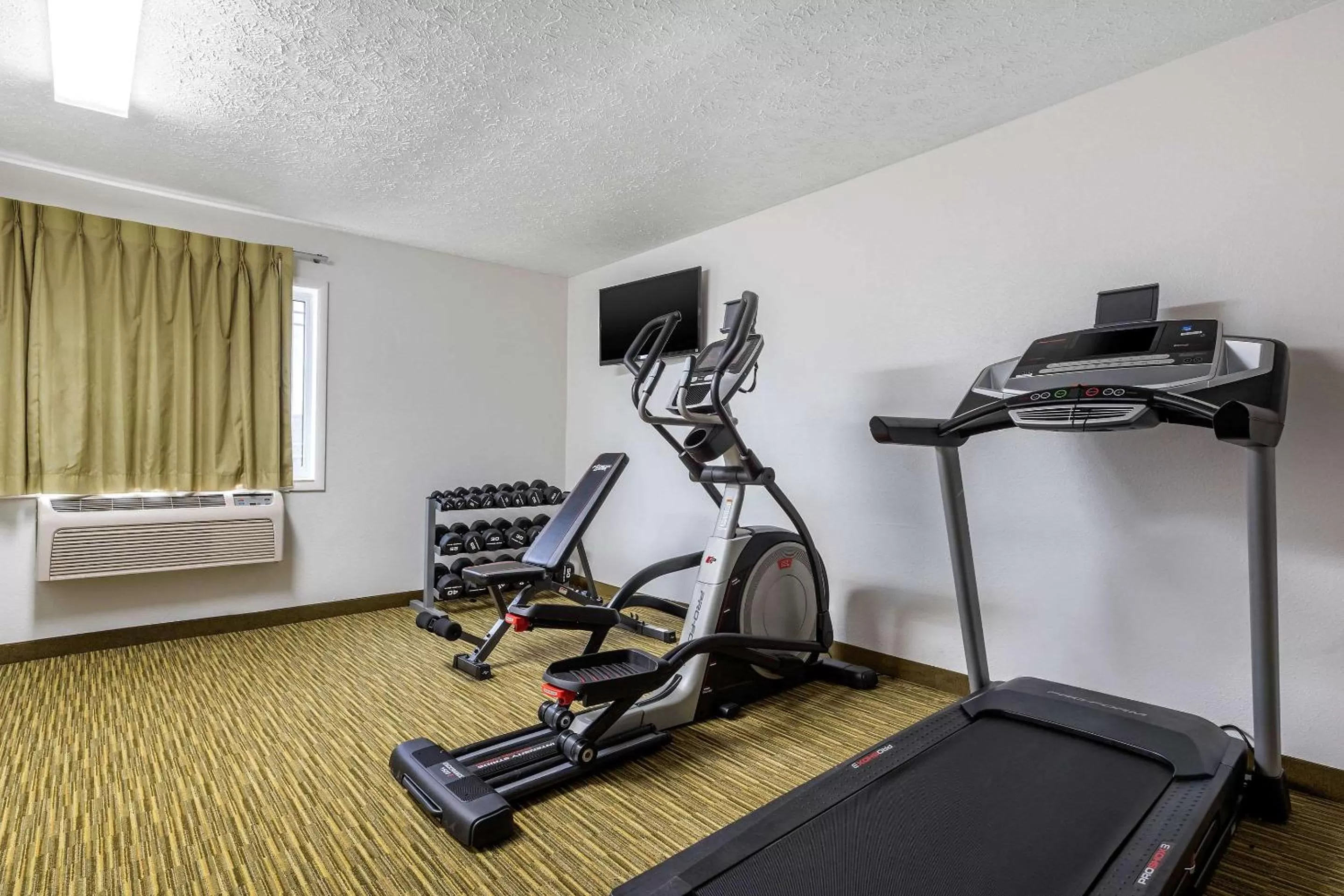 Fitness centre/facilities in Quality Inn Coraopolis
