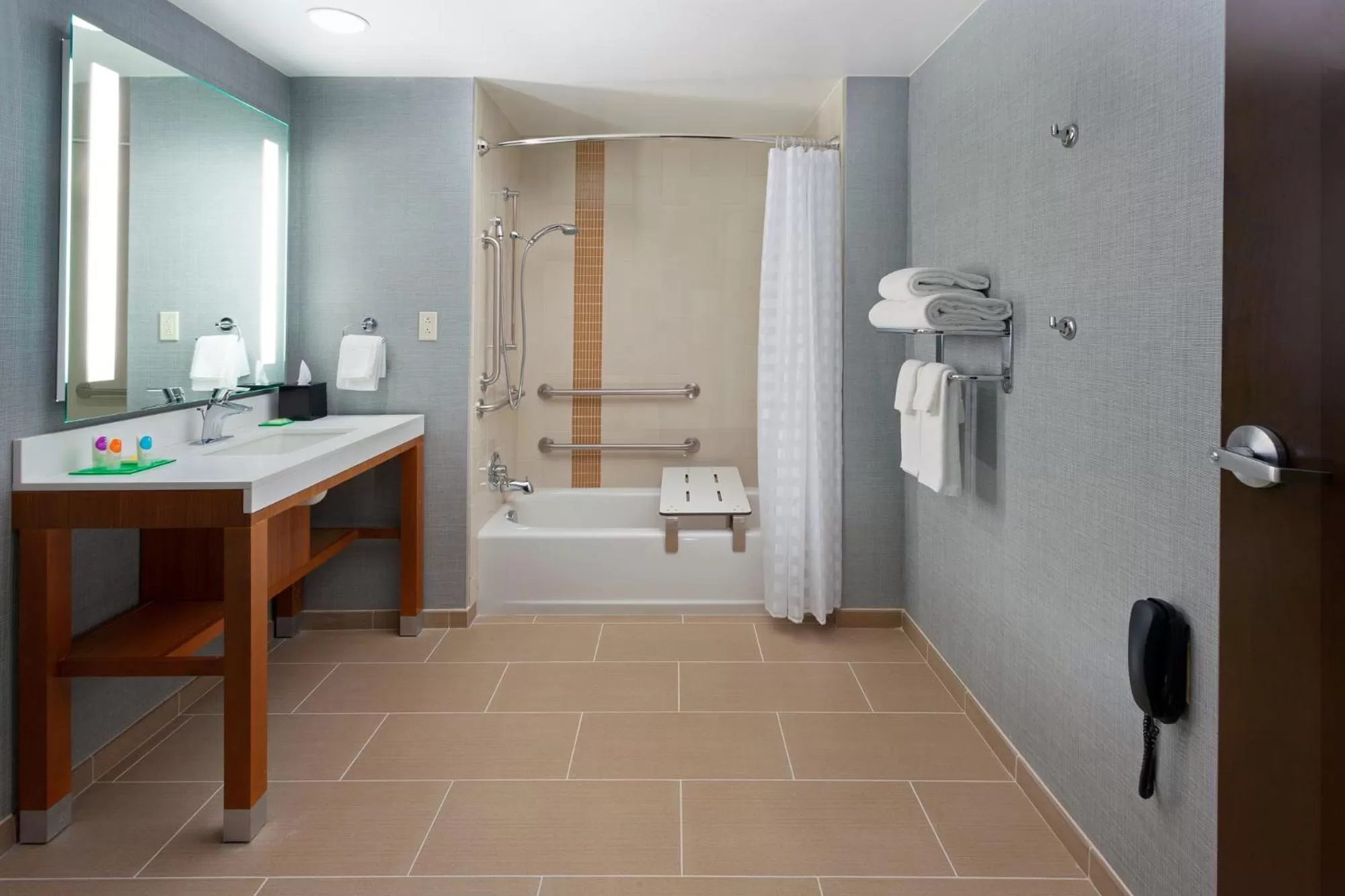 Queen Room with Two Queen Beds, Sofa Bed and Accessible Tub in Hyatt Place Austin Downtown