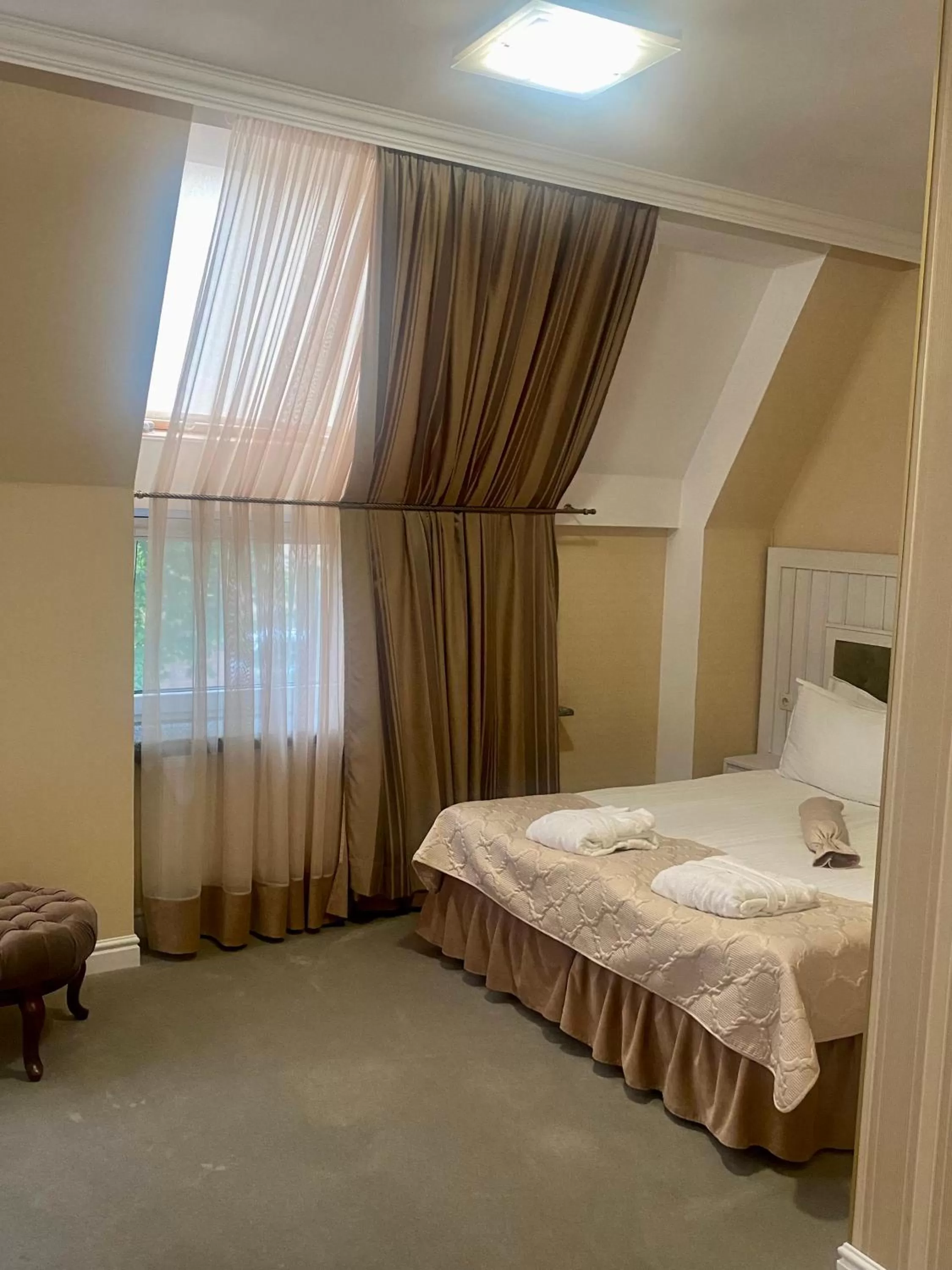 Bedroom, Bed in Boutique Hotel Deluxe