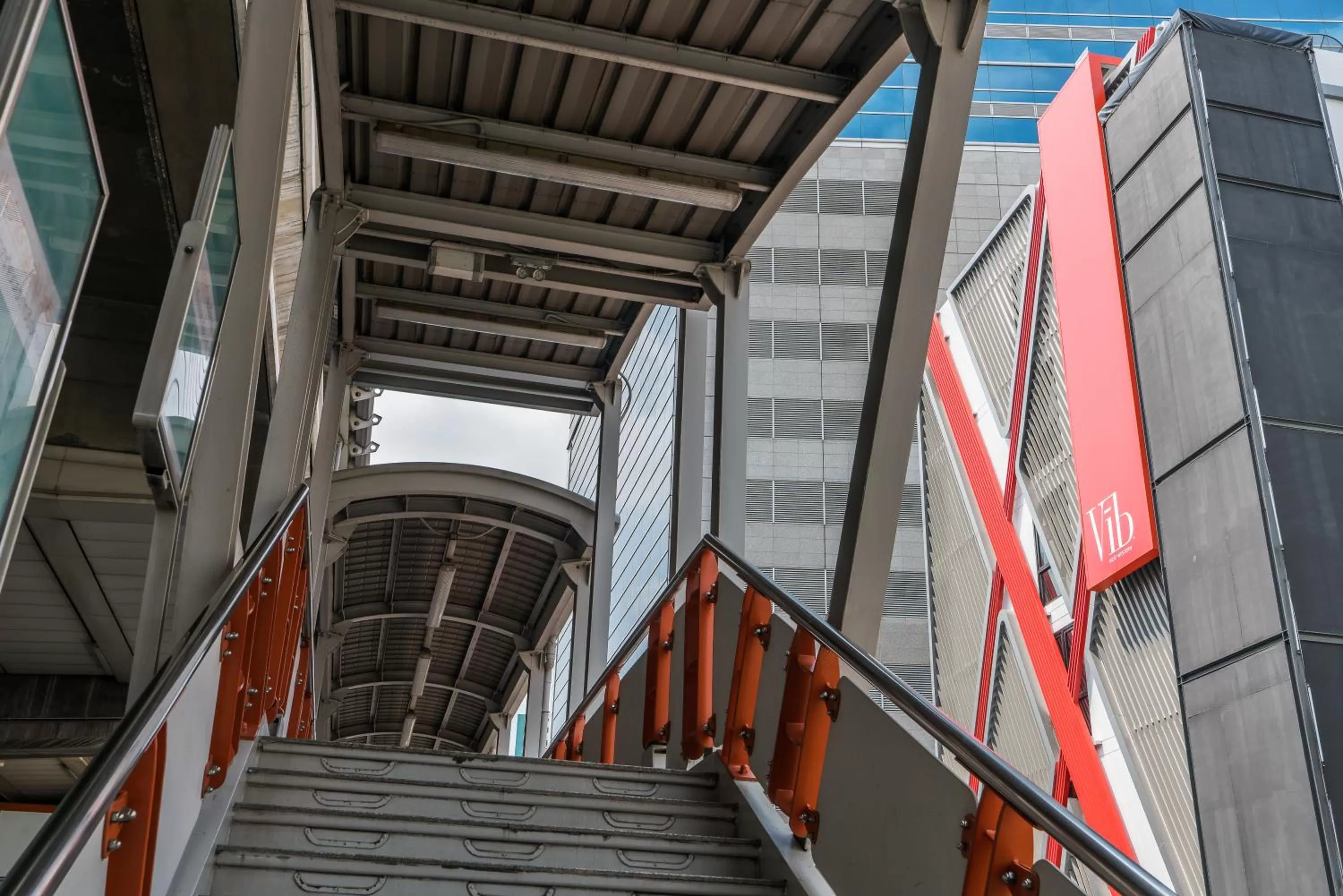 Property building in Vib Best Western Sanam Pao