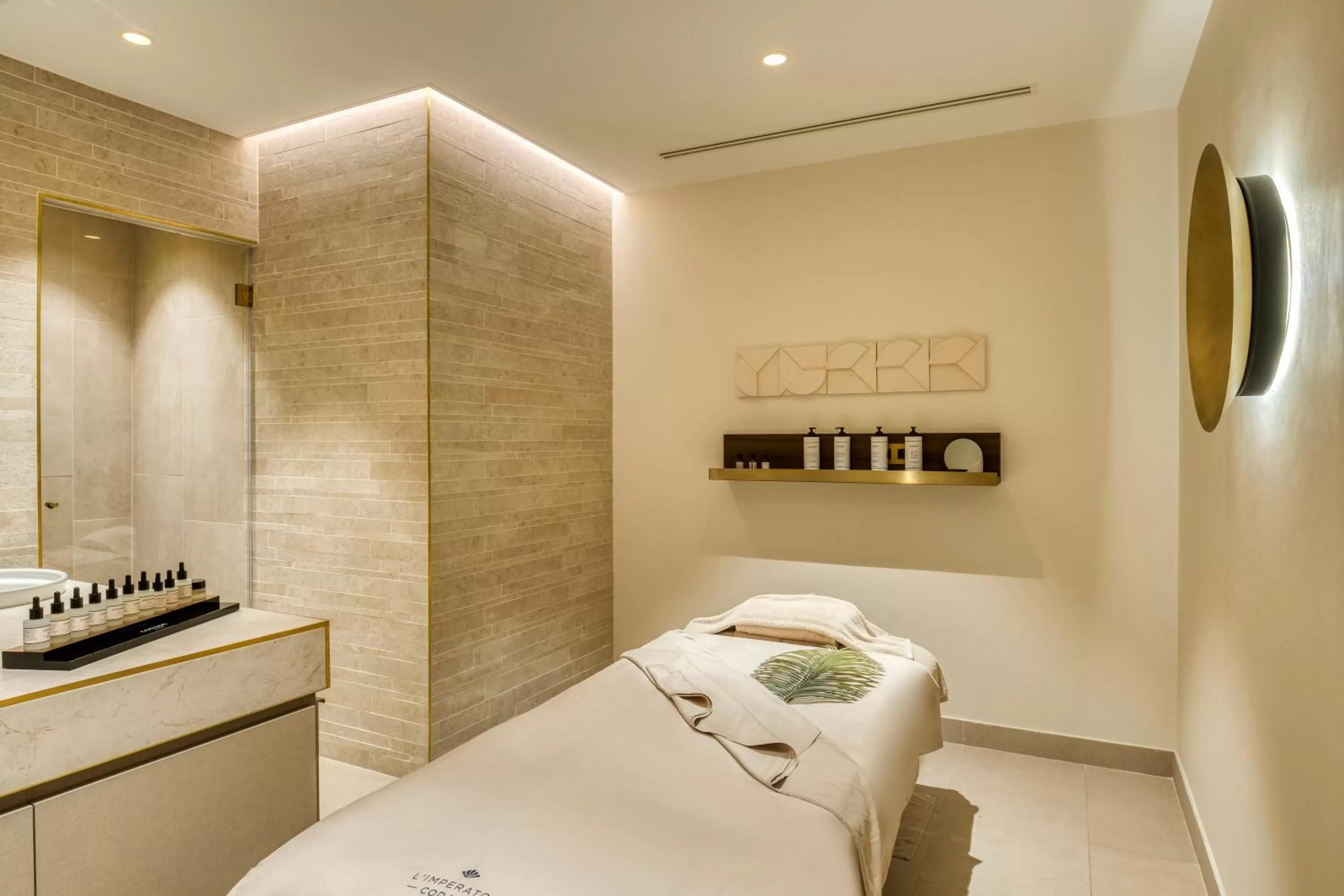 Massage, Bed in Maison Albar Hotels L’Imperator