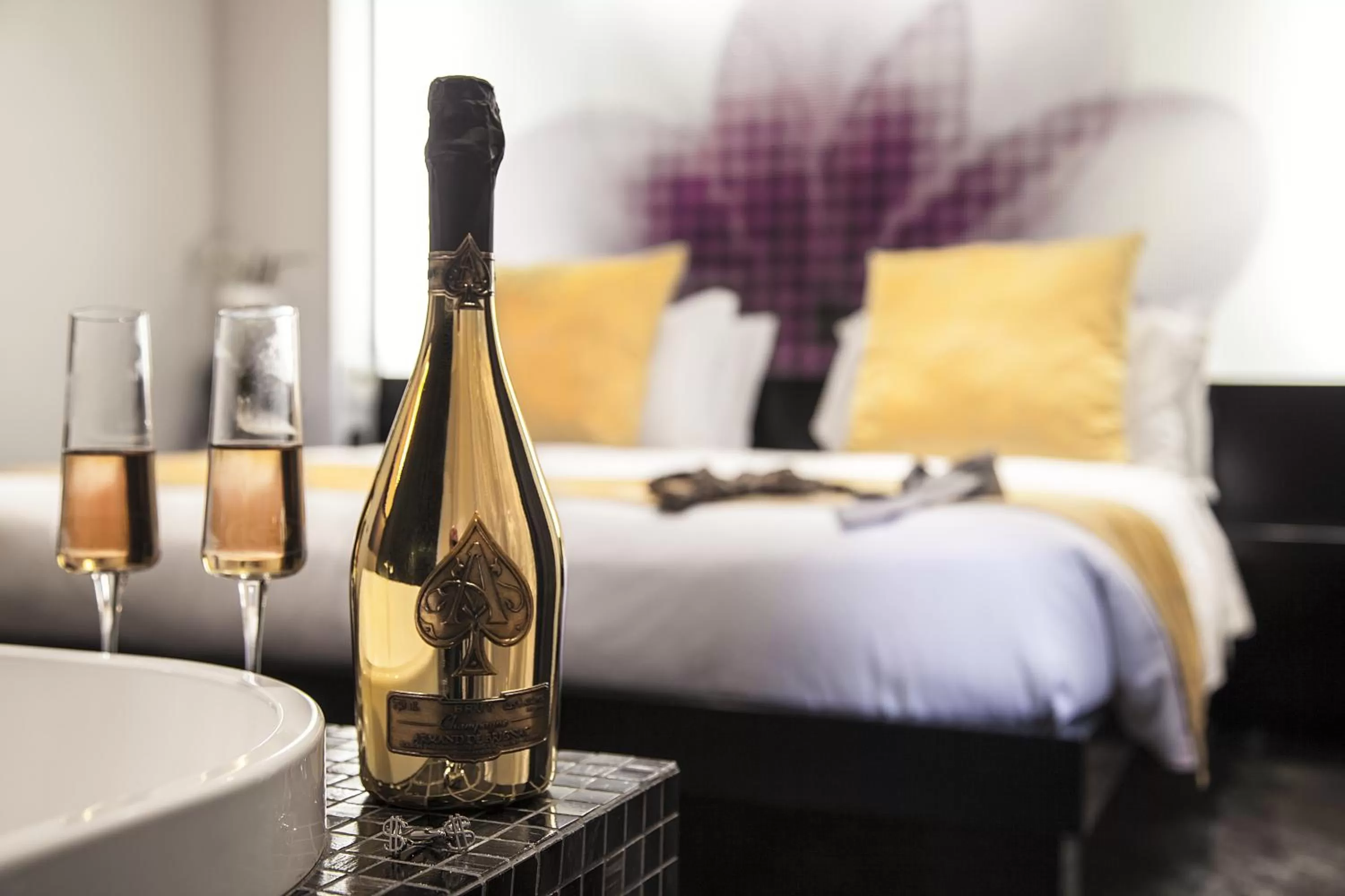 Bedroom, Bed in JC Hotel