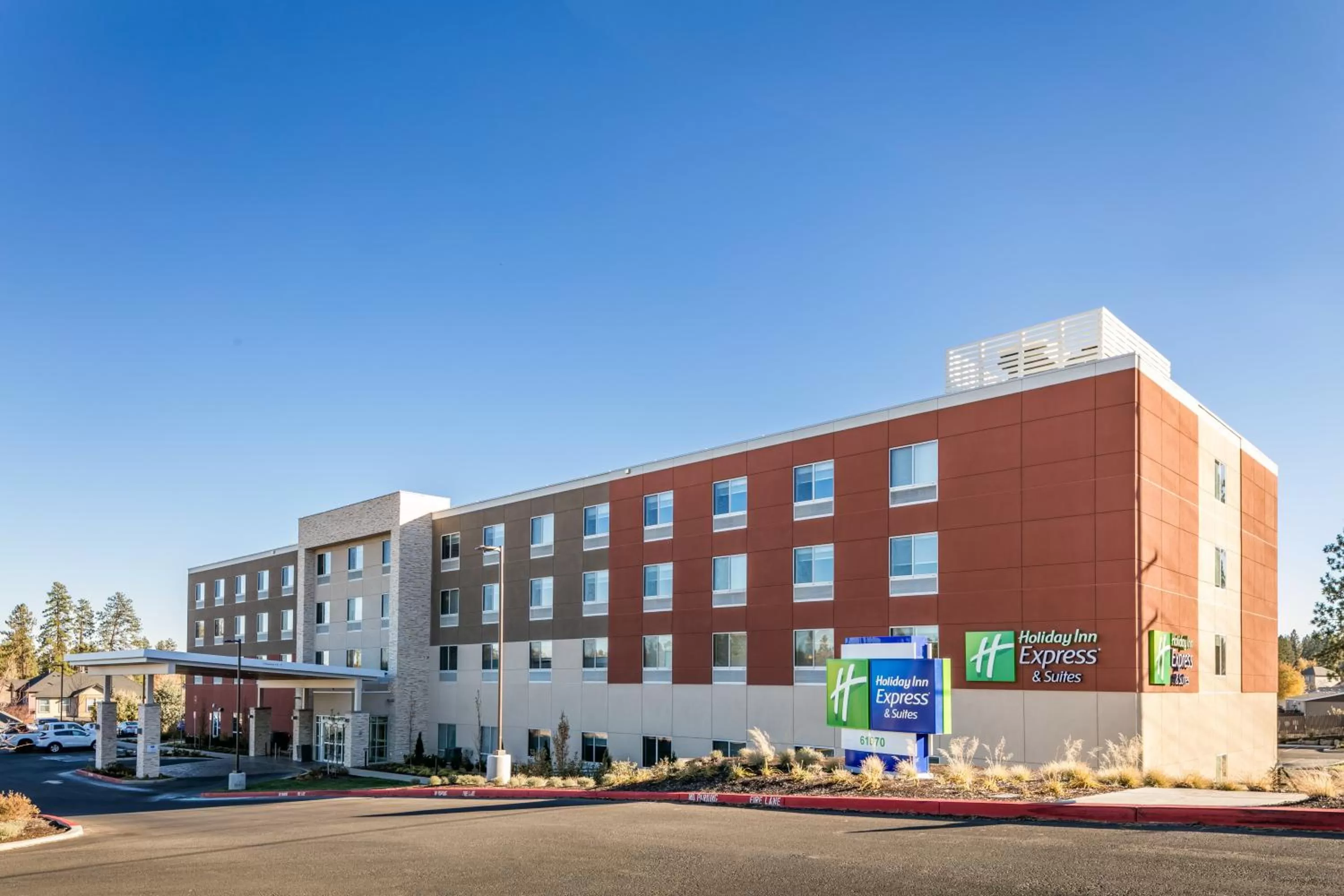 Property building in Holiday Inn Express & Suites - Bend South by IHG