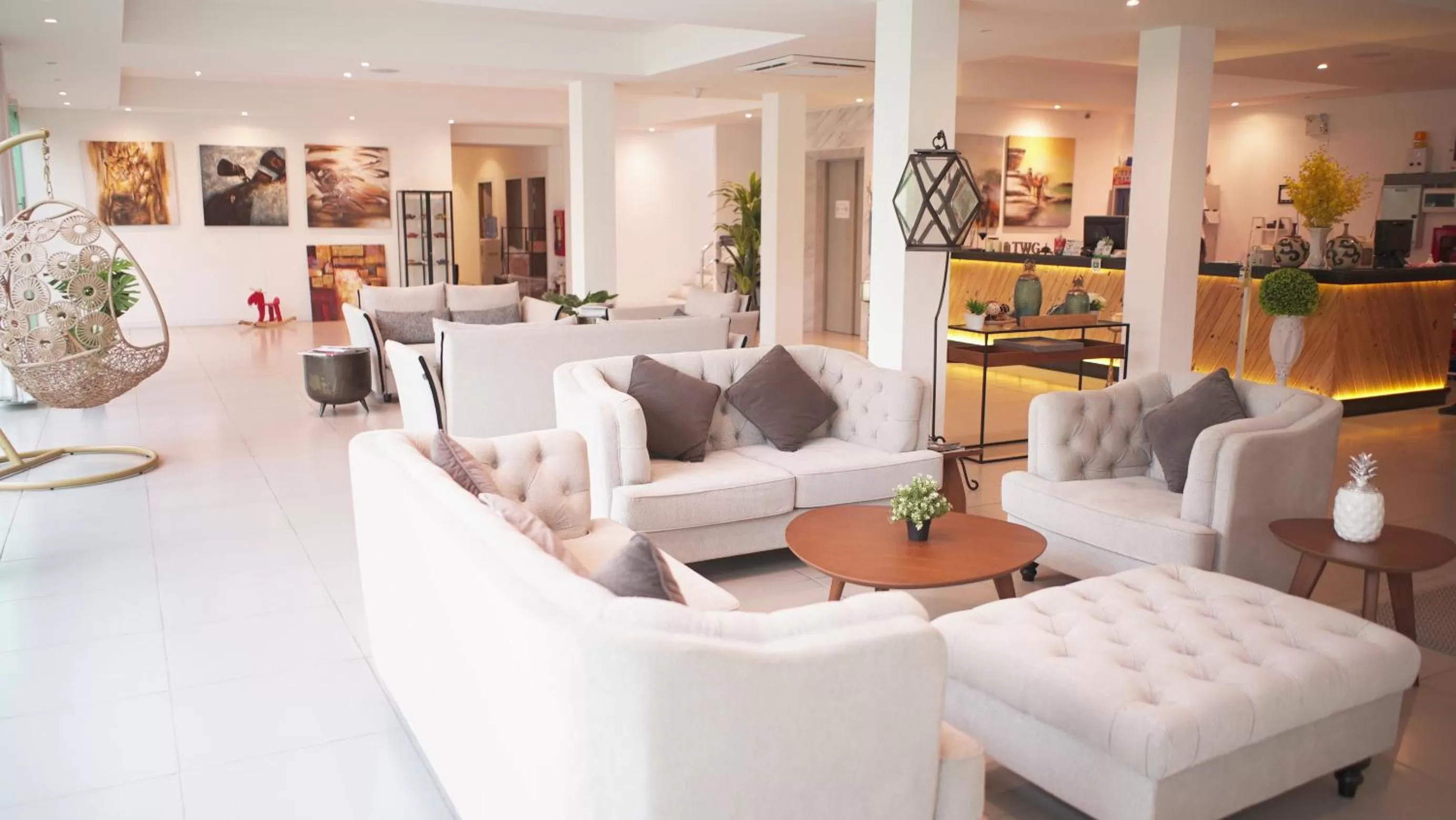Lobby/Reception in The White Garden Premier Saraburi