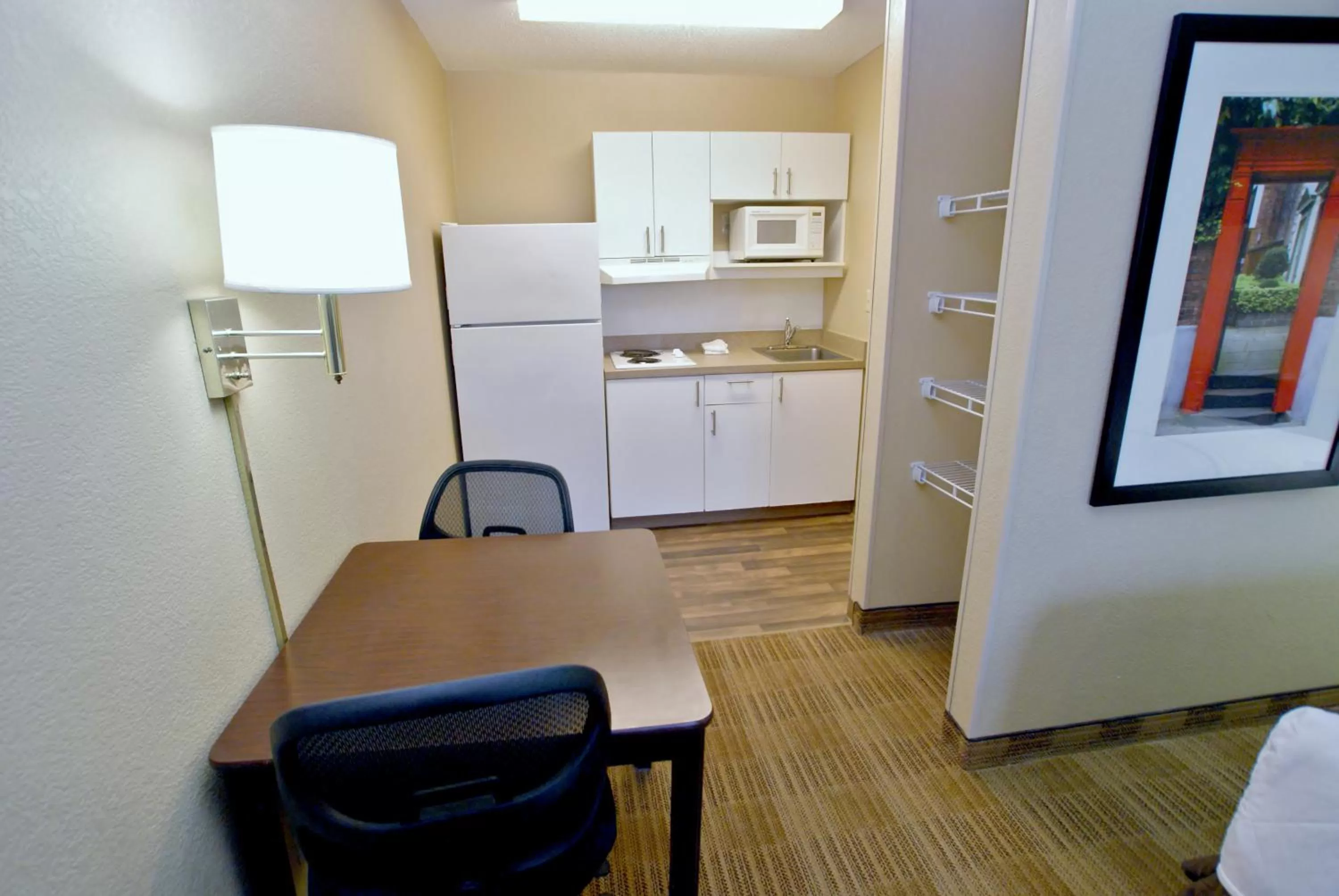 Kitchen or kitchenette in Extended Stay America Select Suites - Jackson - North