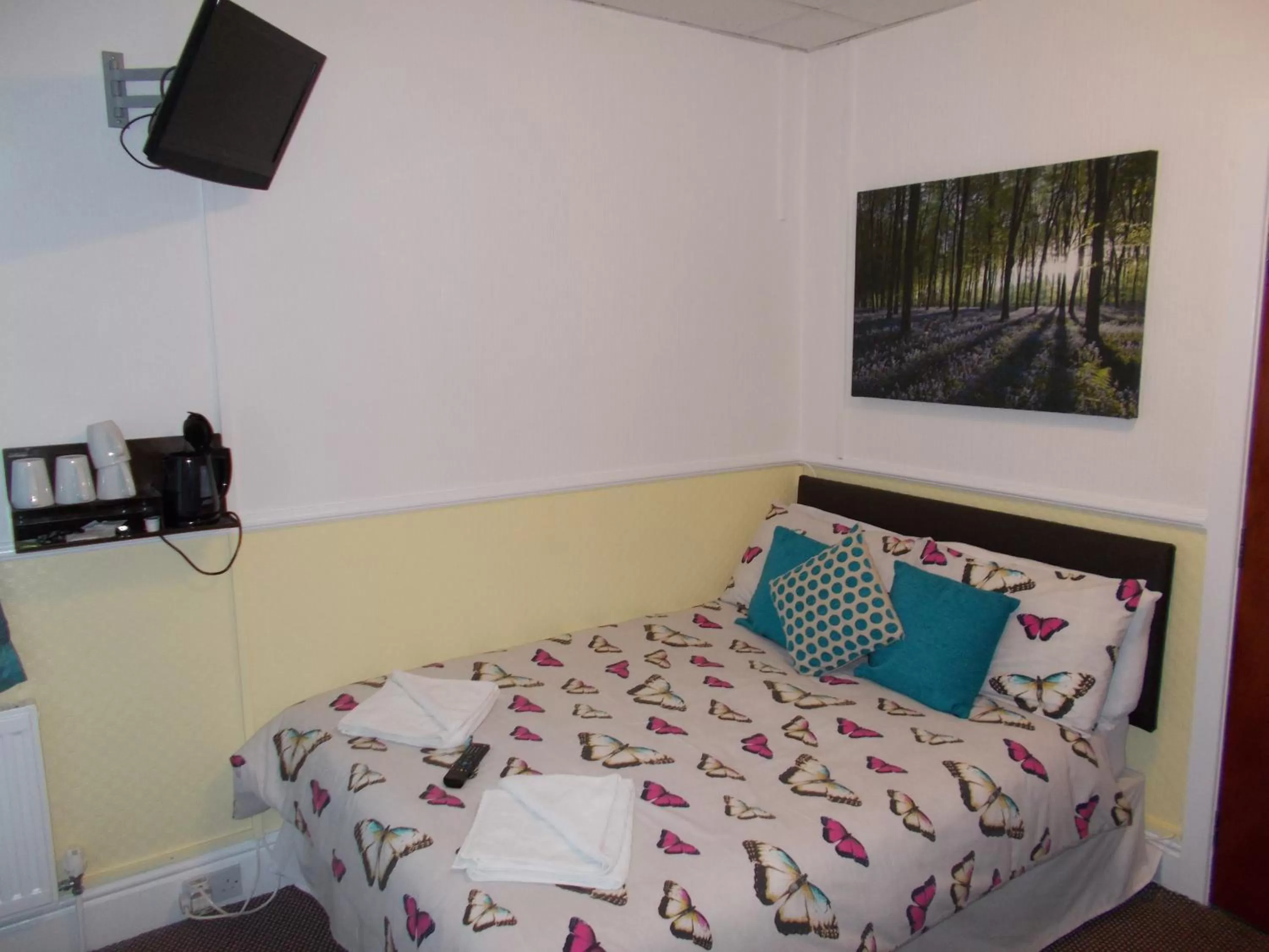 Bed in Delamere Hotel