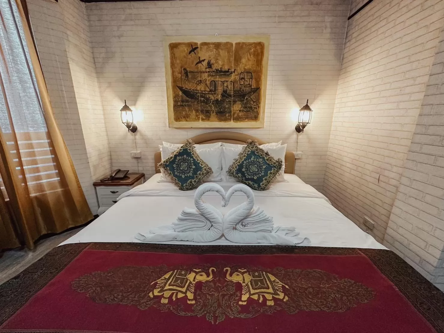 Bed in Hotel De Khuvieng