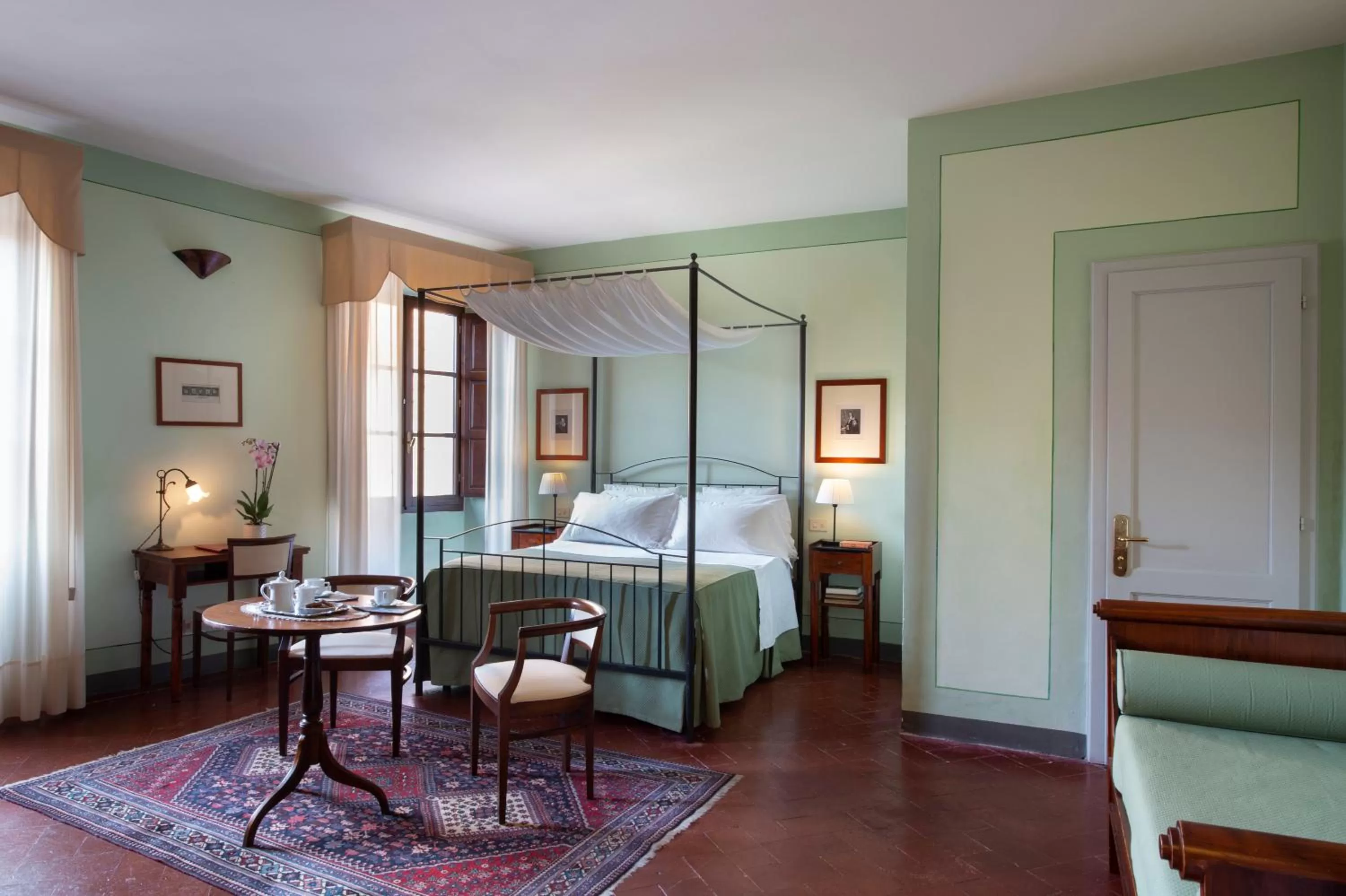 Bed in Hotel L'Antico Pozzo