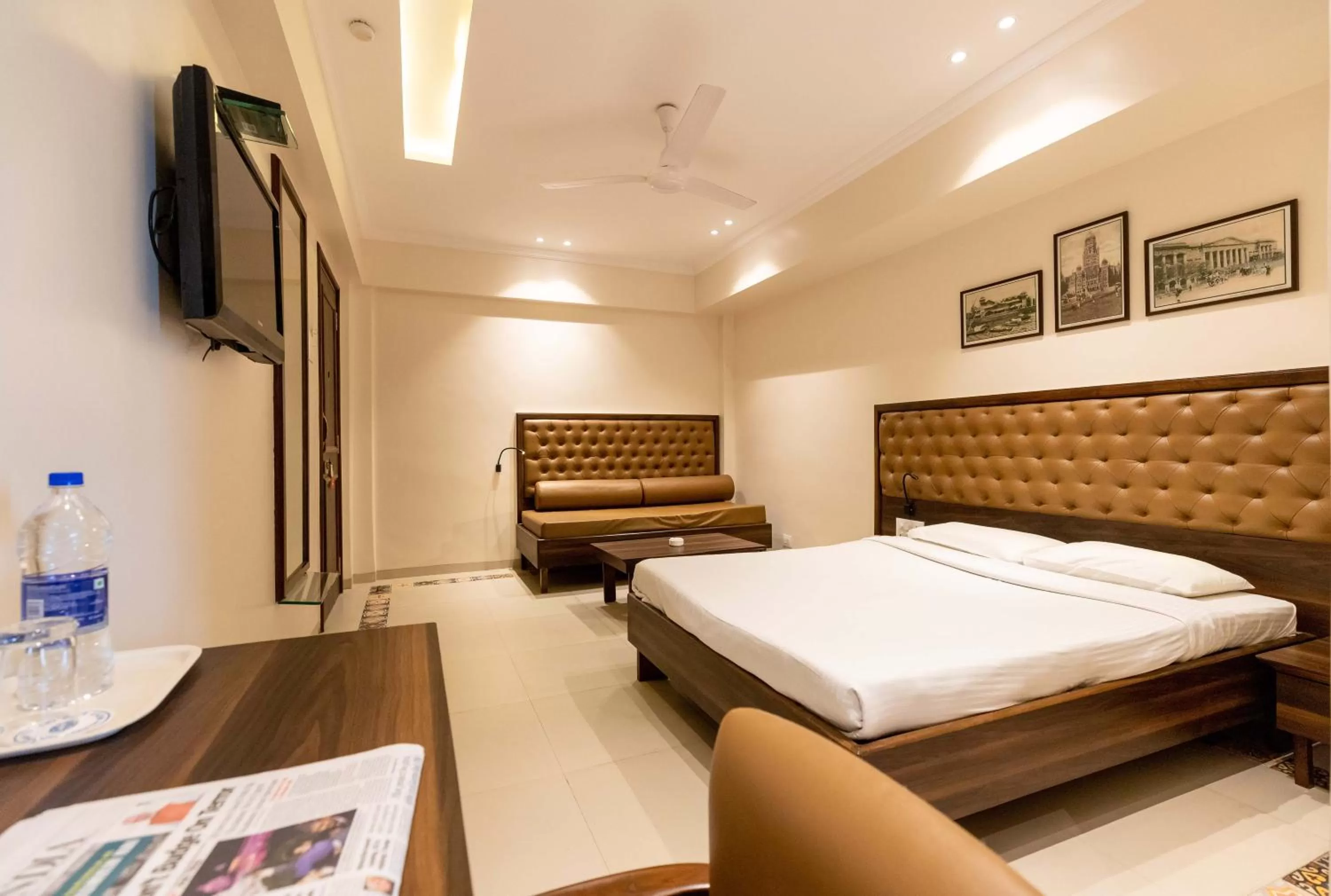 Bedroom, Bed in West End Hotel Opp Bombay Hospital