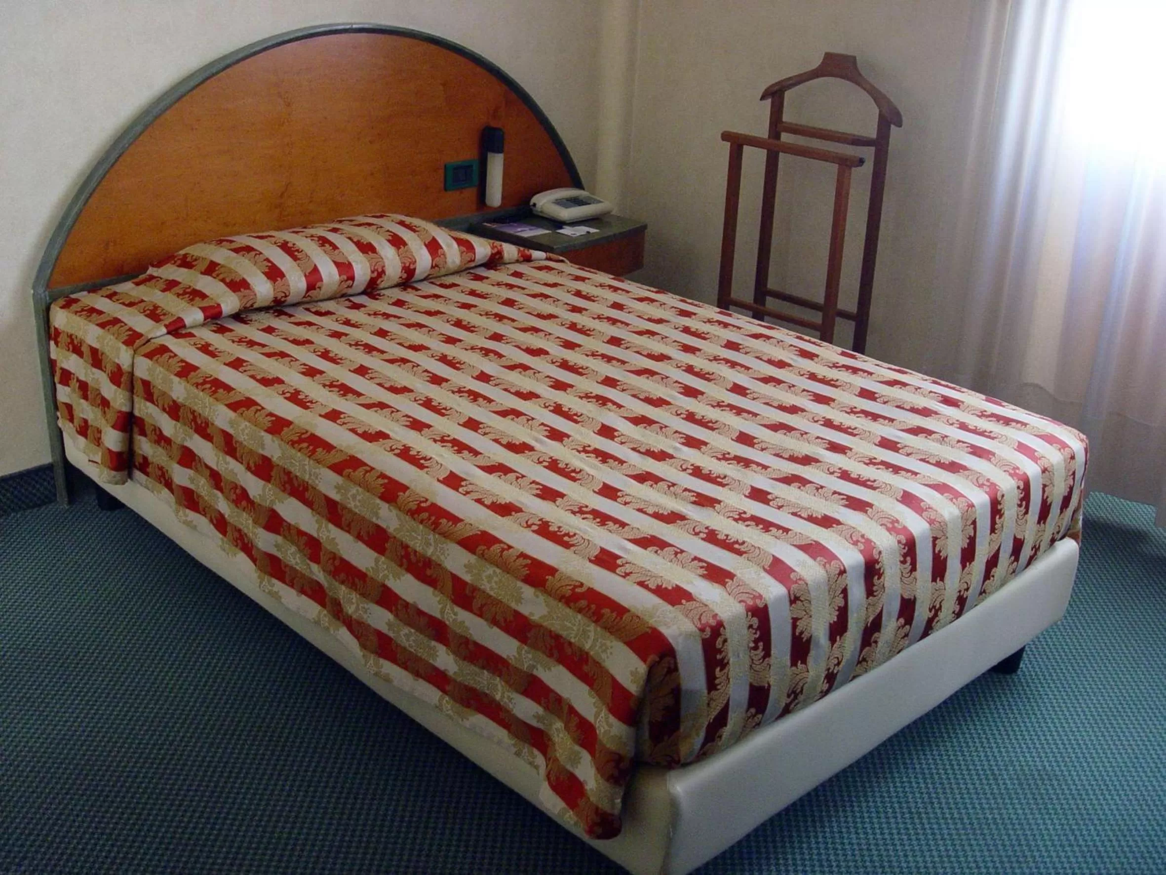 Photo of the whole room, Bed in Best Western Plus Soave Hotel