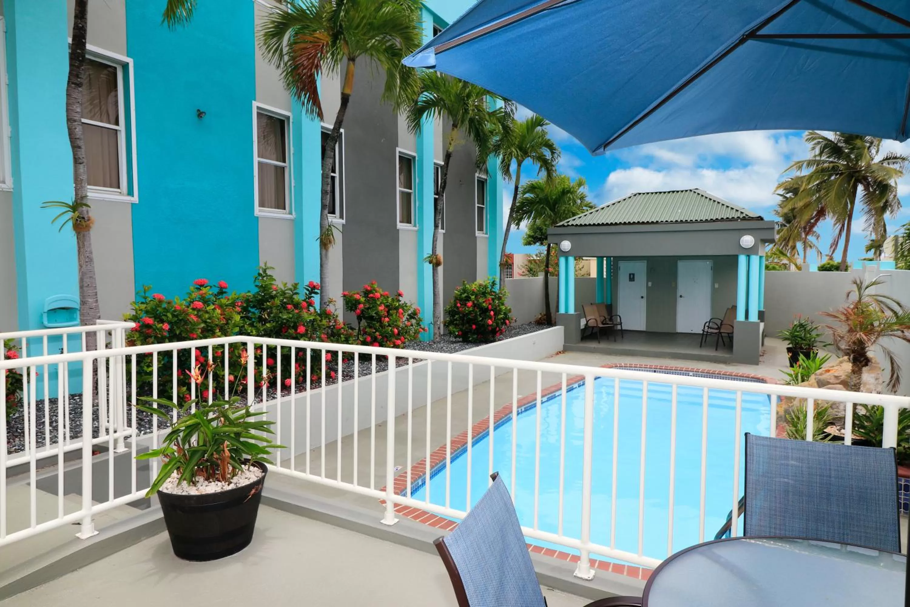 Spring in Parador El Buen Cafe