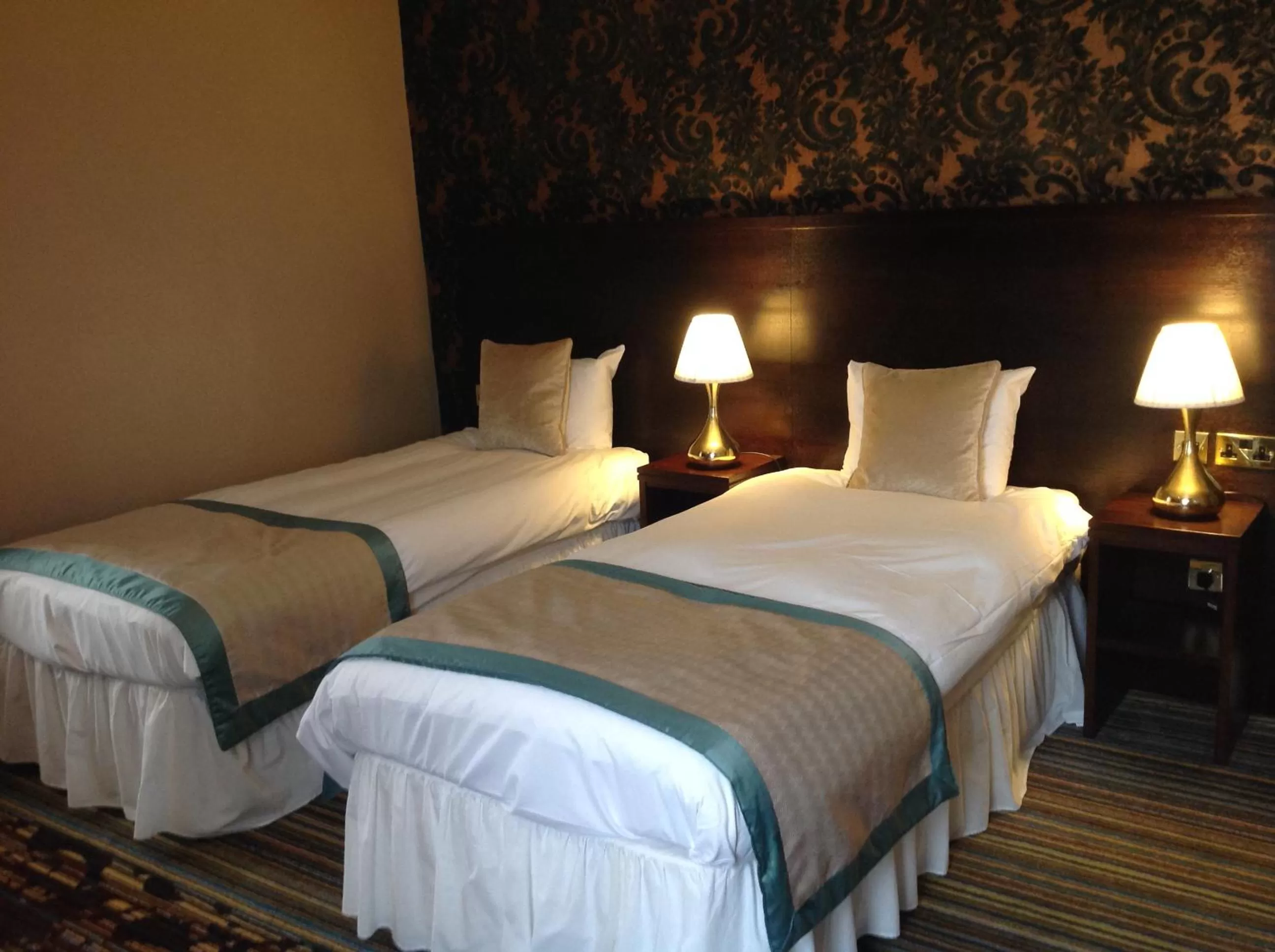 Bedroom, Bed in The Wyndham Arms-Wetherspoon