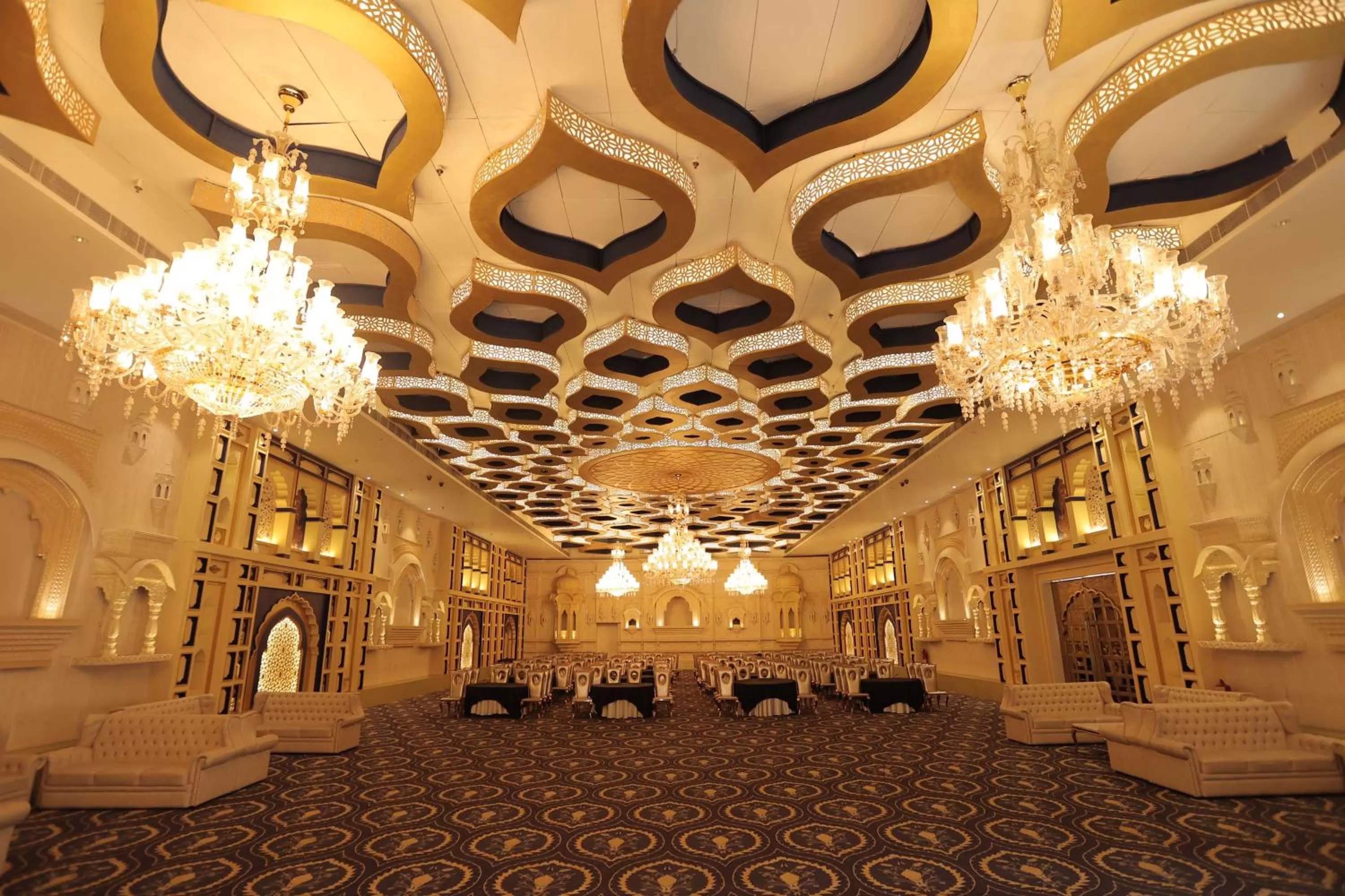 wedding in Radisson Blu Udaipur Palace Resort & Spa