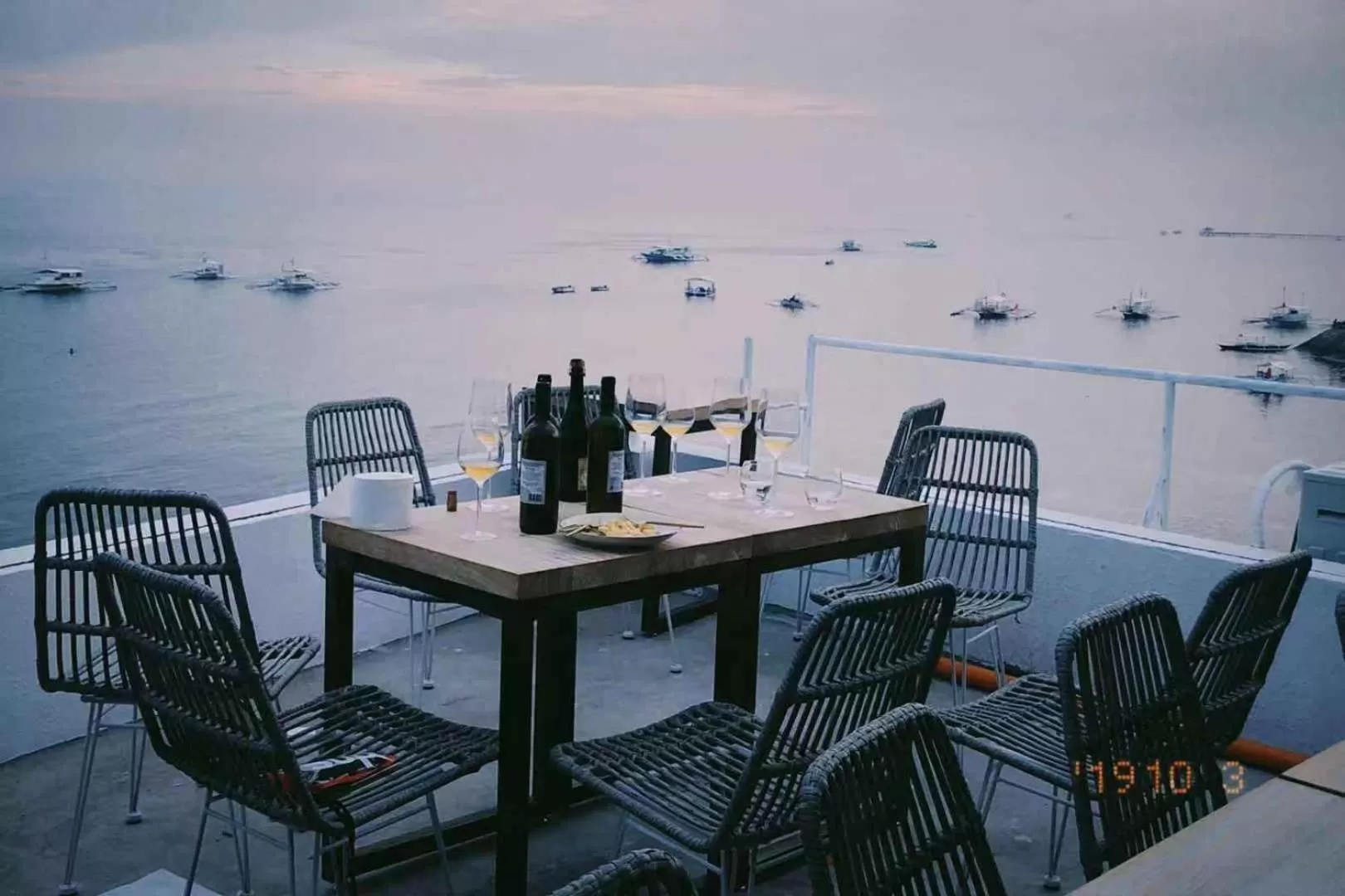 Restaurant/places to eat in Sugarsea Inn & Dive shop