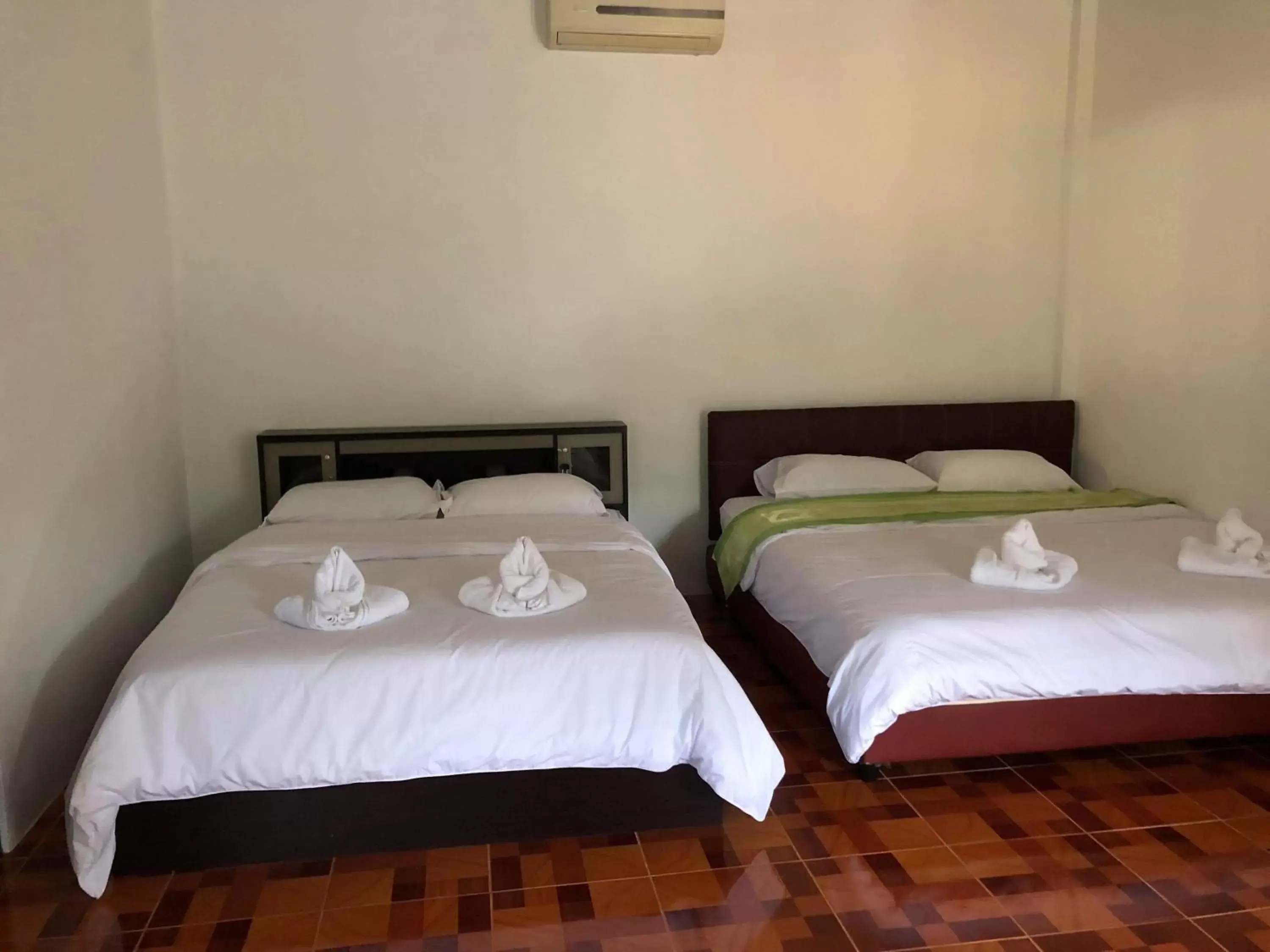 Family Room with Bathroom in The Mountain View Hat Sai Ri Resort Family Room with Bathroom in The Mountain View Hat Sai Ri Resort