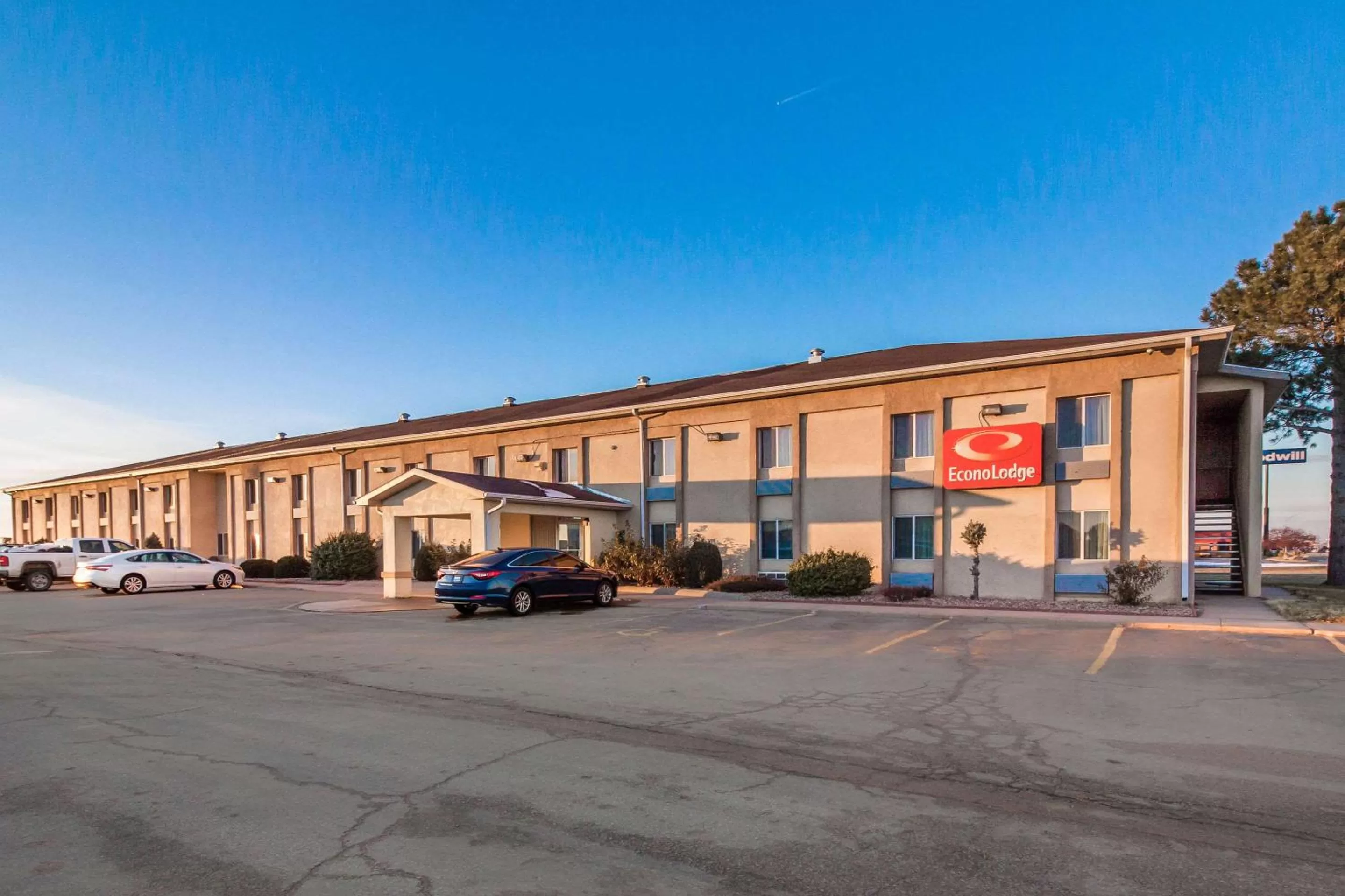Property building in Econo Lodge Lexington