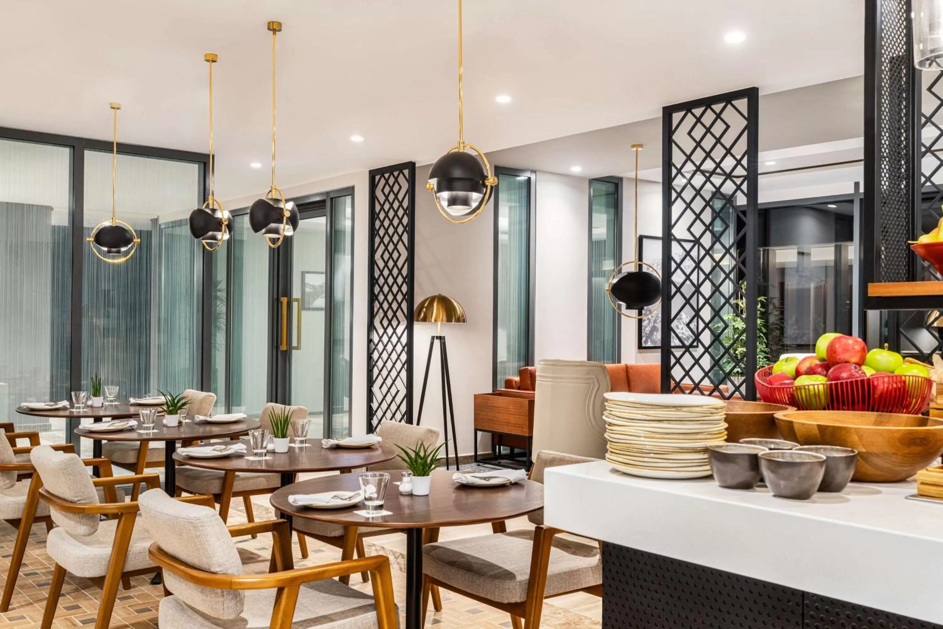 Lounge or bar in Radisson Blu Hotel Riyadh Convention and Exhibition Center