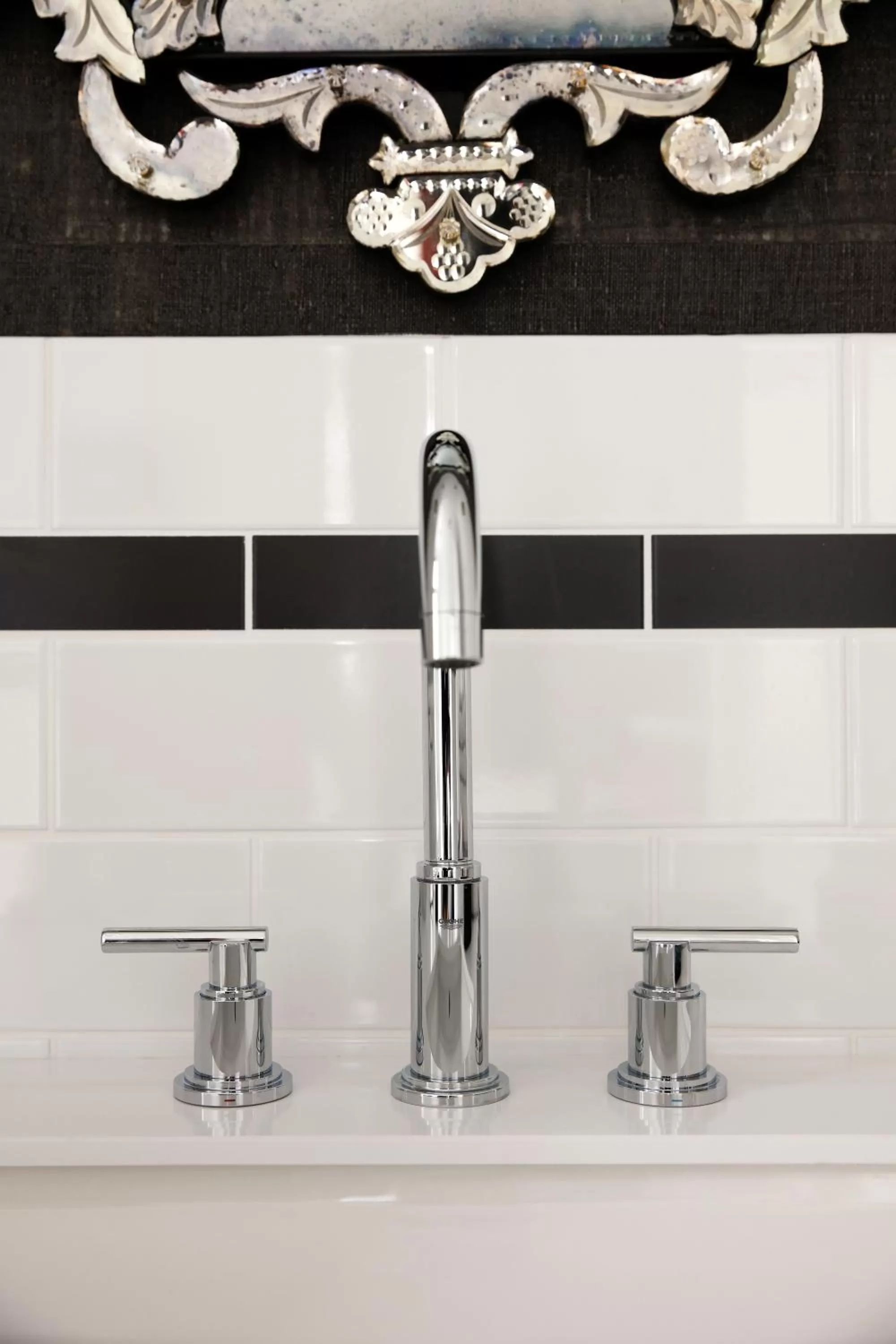 Bathroom in Continental Hotel