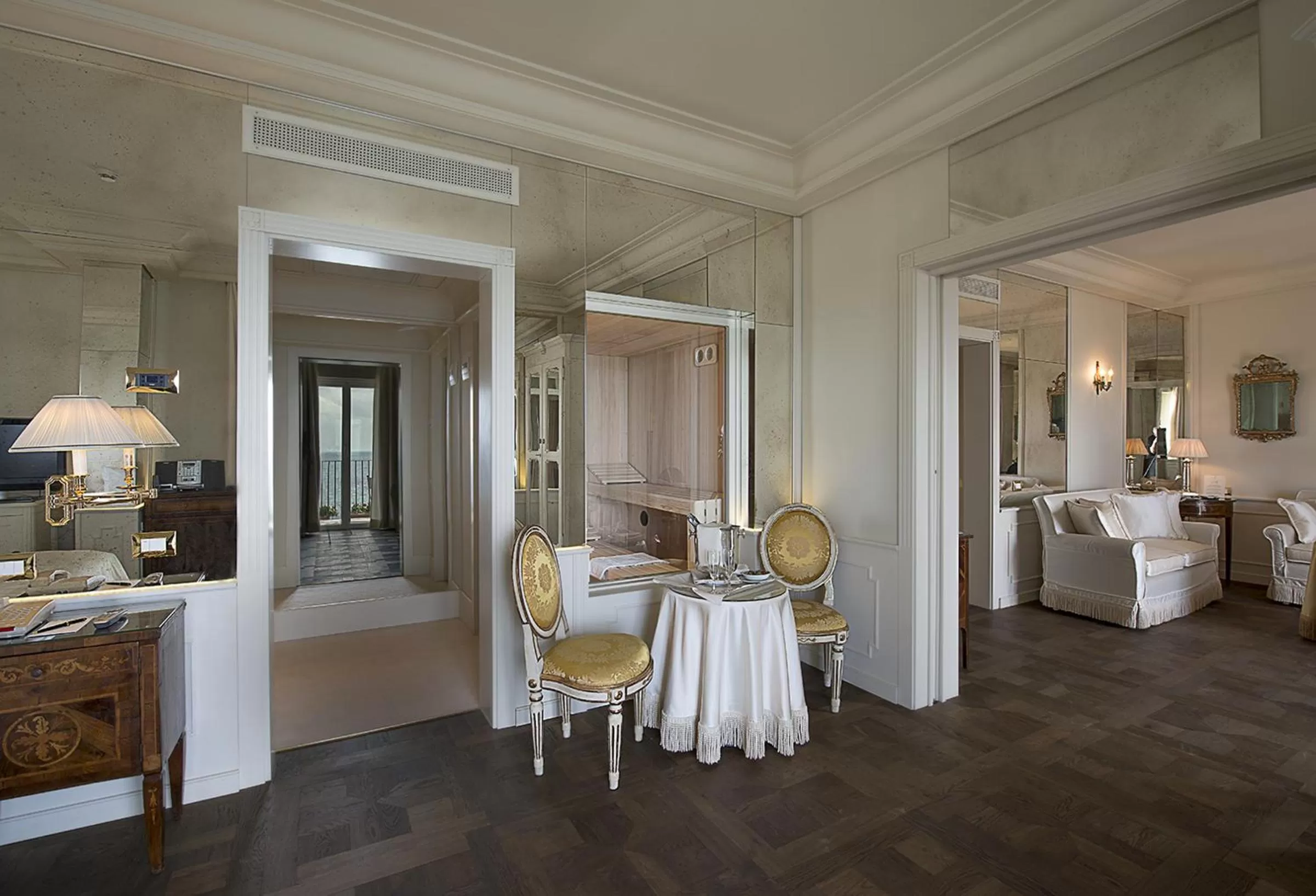 Photo of the whole room in Excelsior Palace Portofino Coast