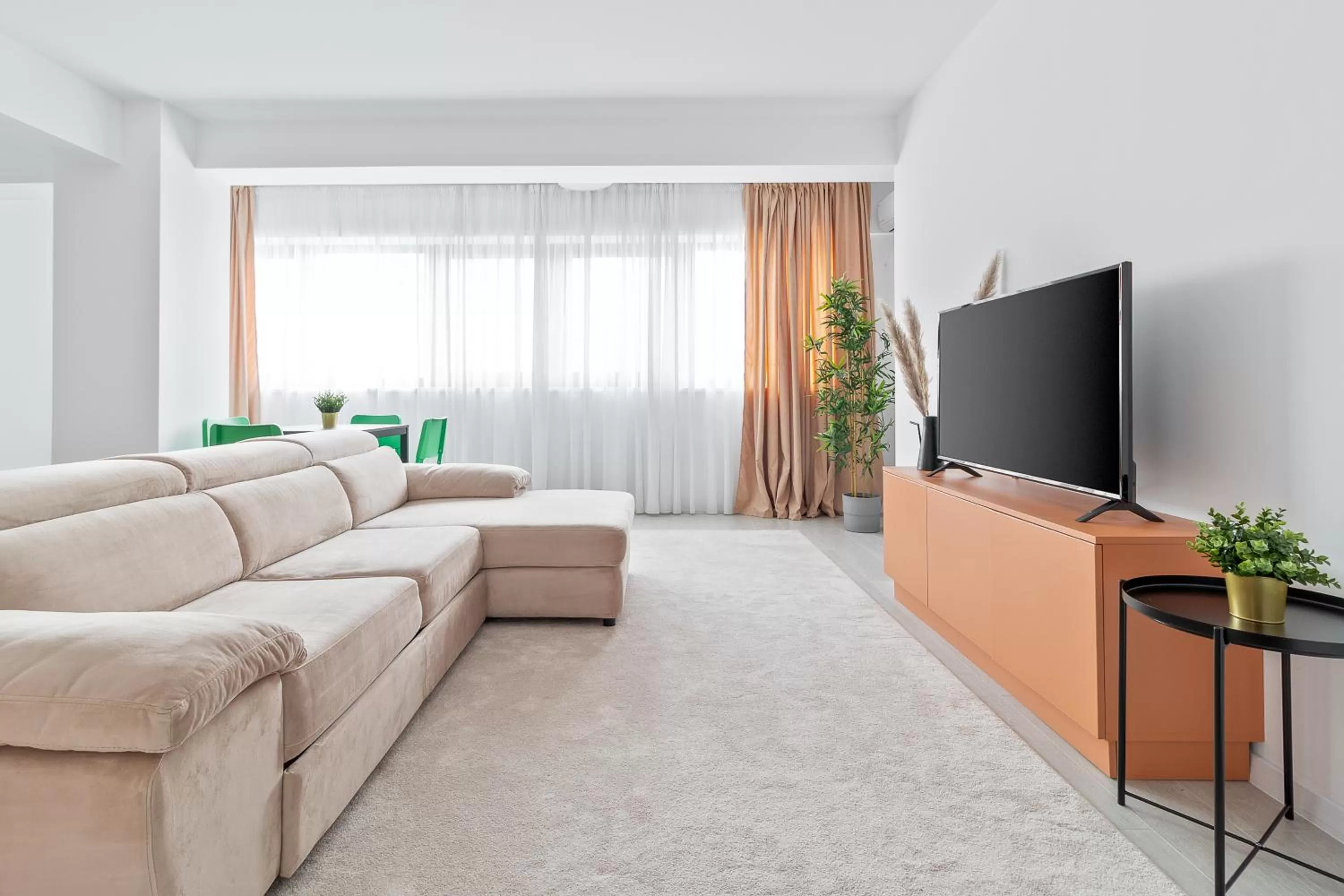 TV and multimedia in Prima by the River