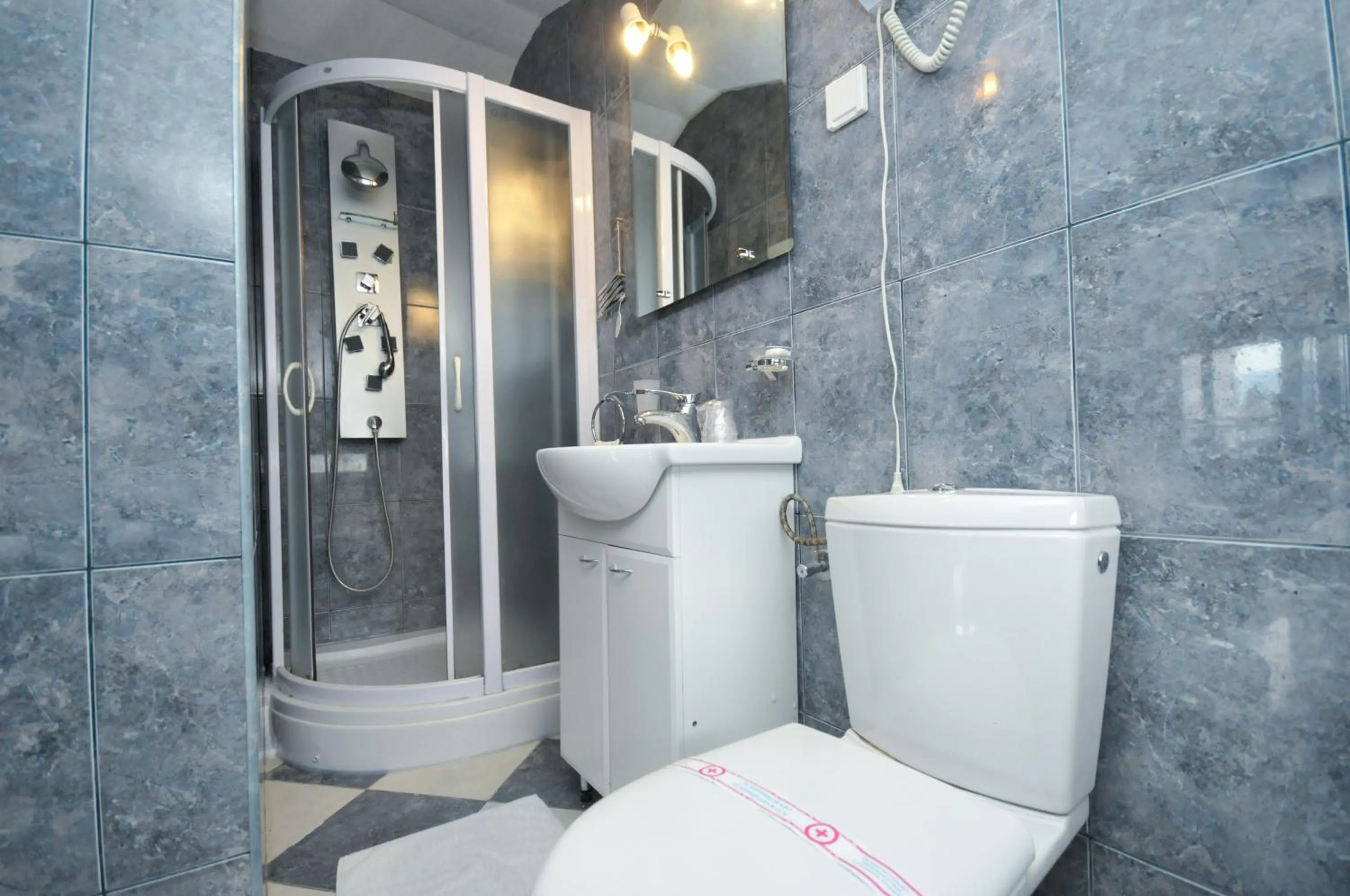 Bathroom in Hotel Oaza