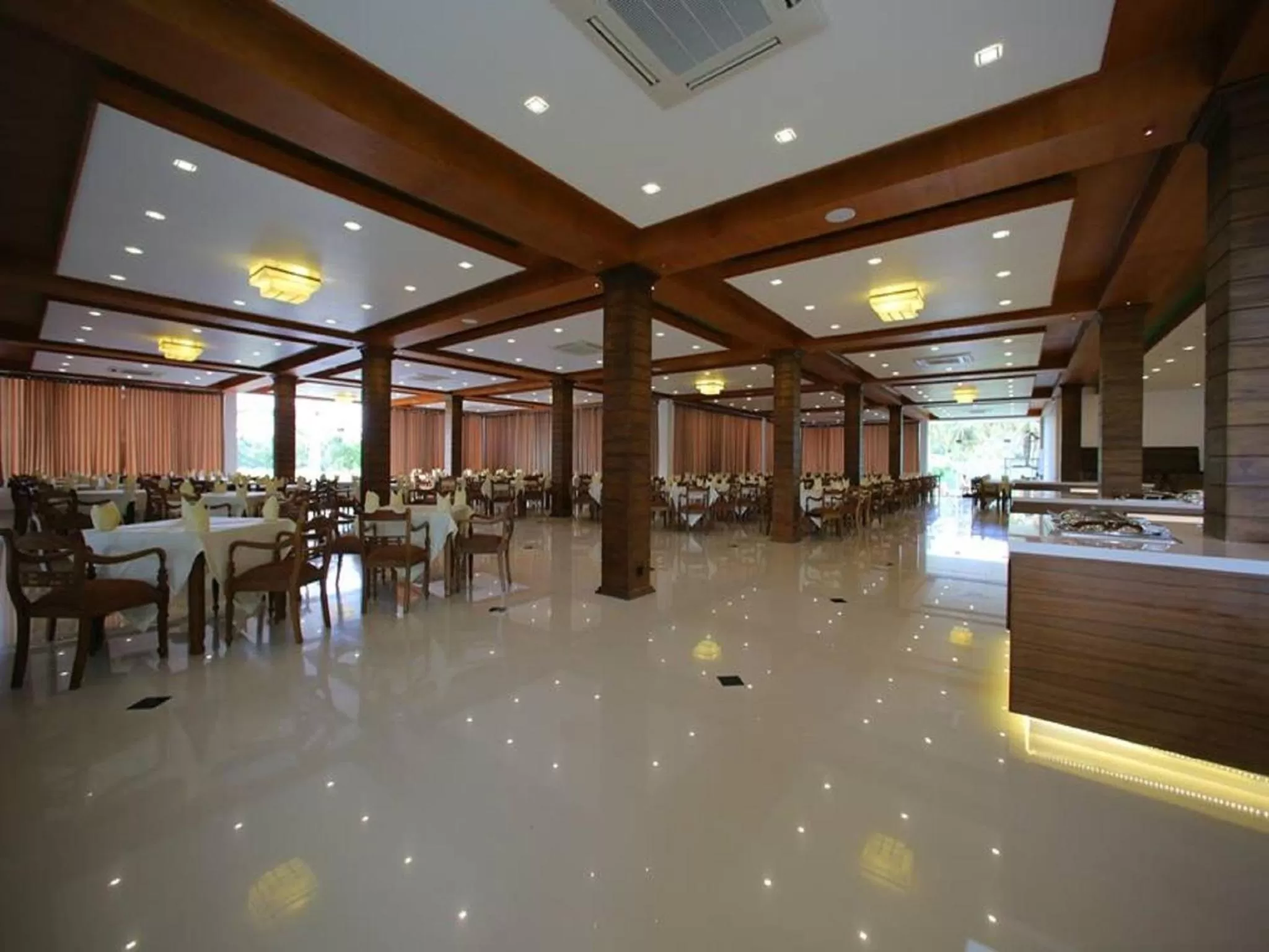 Restaurant/places to eat in Ruins Chaaya Hotel