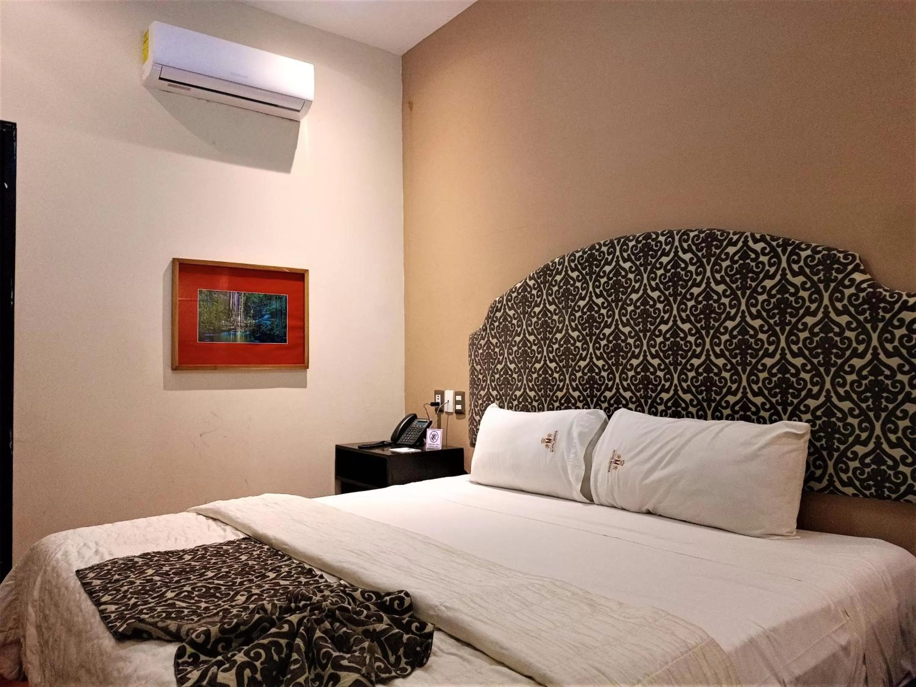 Bedroom, Bed in Hotel Merida