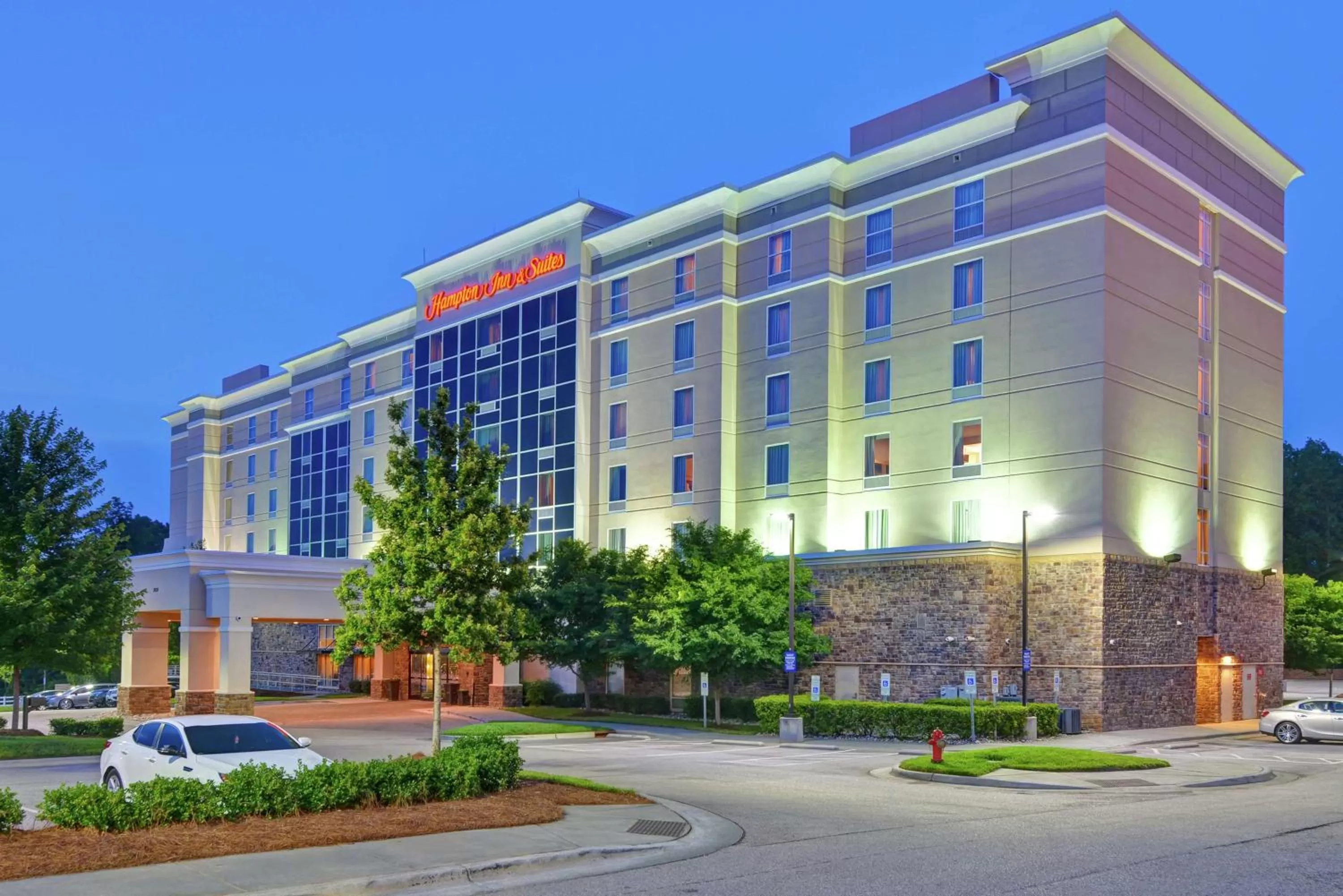 Property building in Hampton Inn & Suites Crabtree