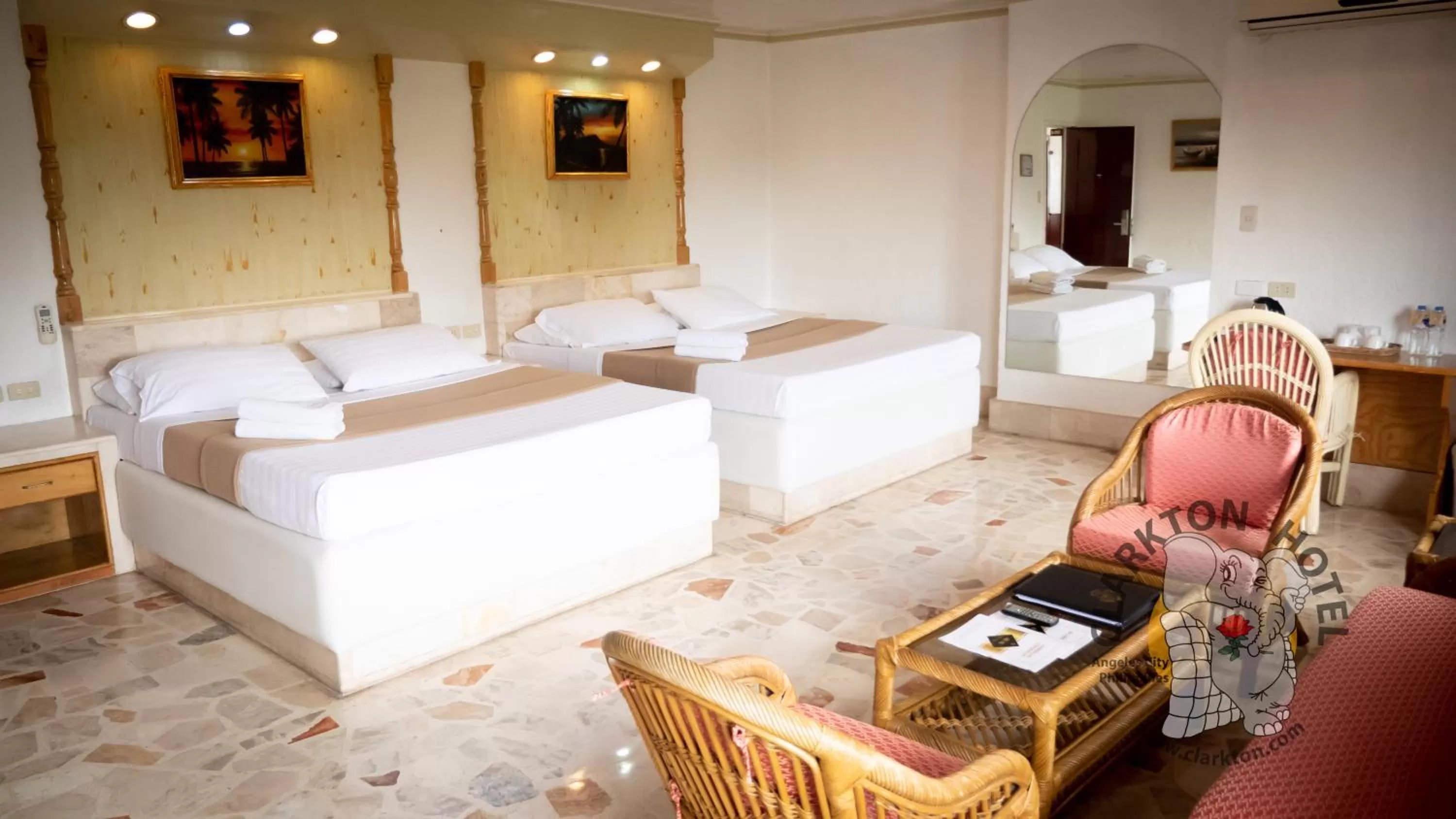 Bed in Clarkton Hotel Apartment