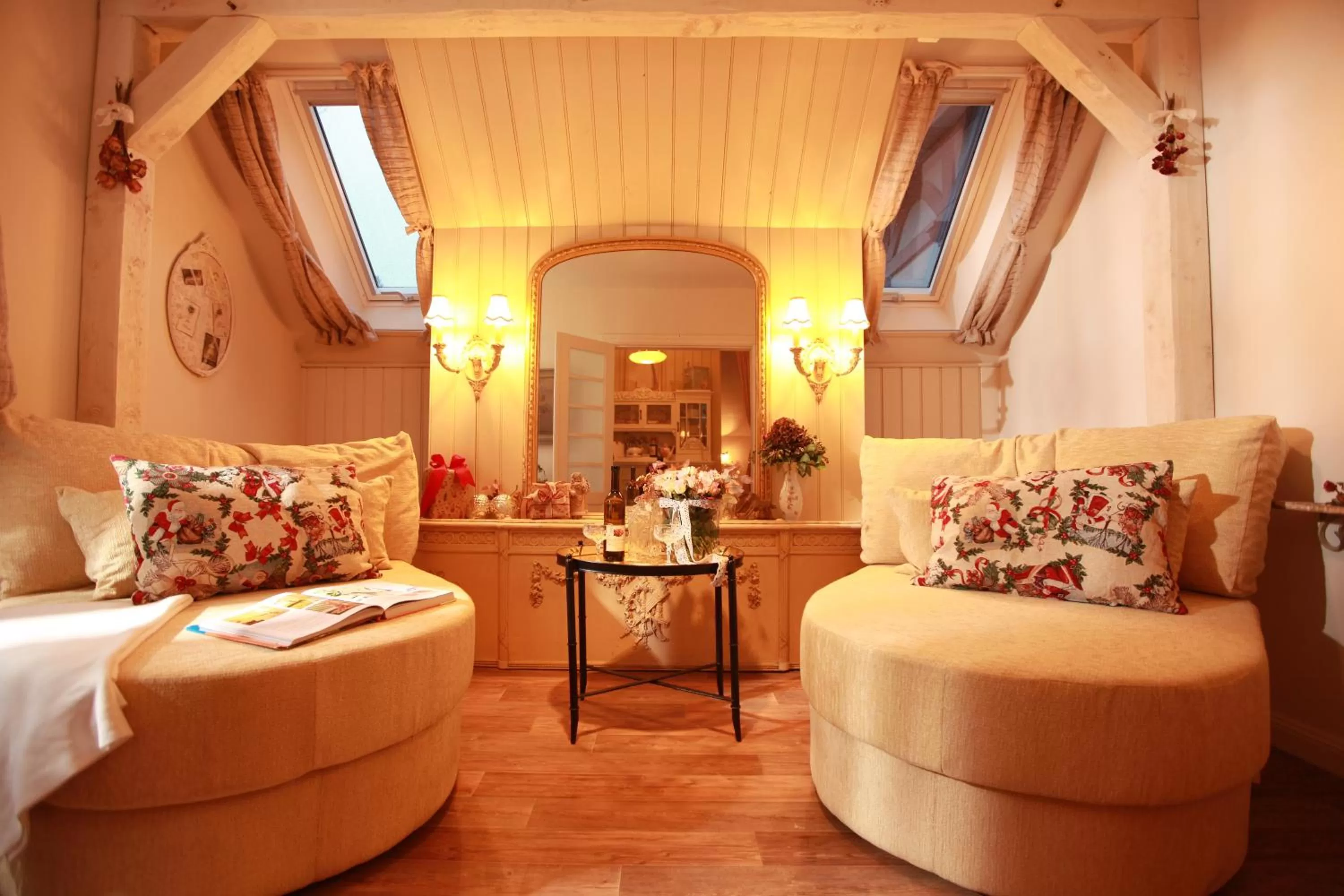 Living room, Seating Area in Weißt Du noch - Gästehäuser & Suiten