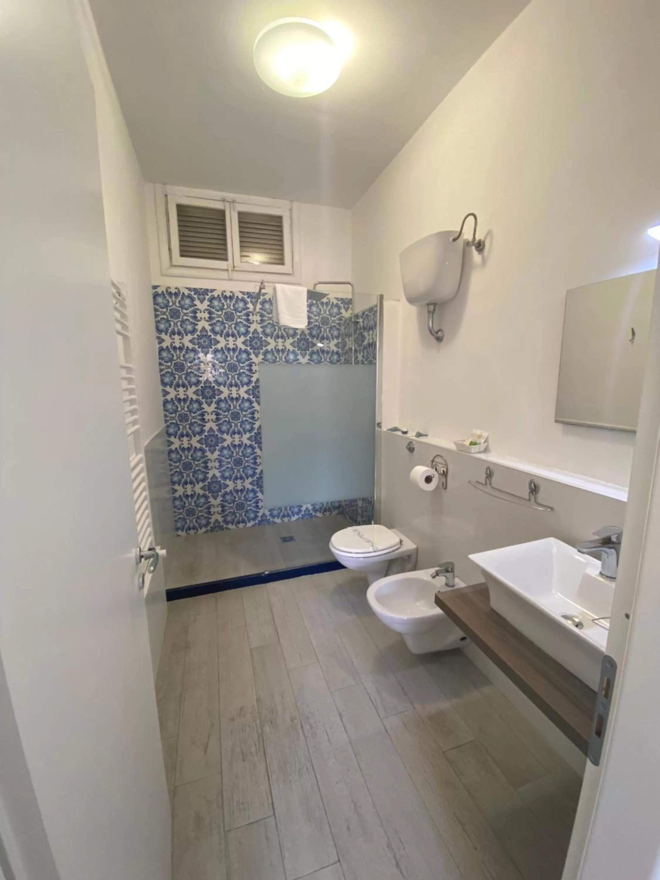 Shower in Lemon Rooms Sorrento