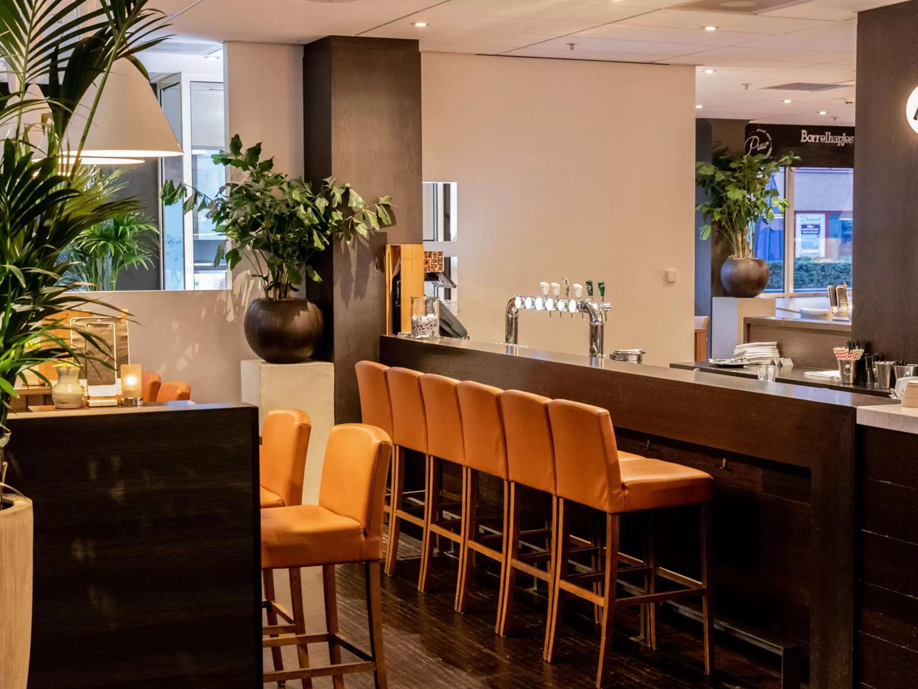 Restaurant/places to eat in Mercure Hotel Tilburg Centrum