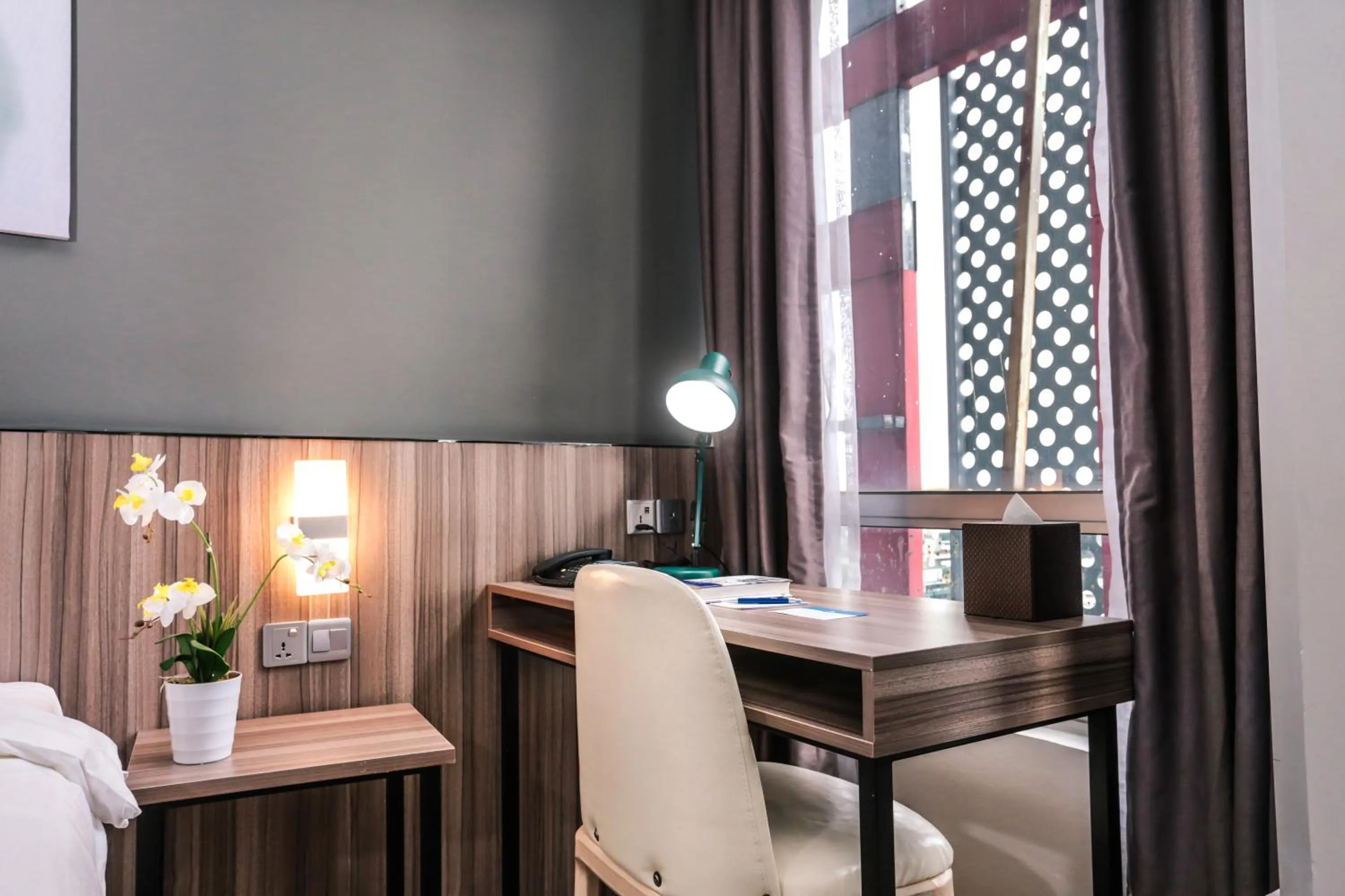 Bedroom, Bed in Days Hotel & Suites by Wyndham KL - Chan Sow Lin MRT or LRT