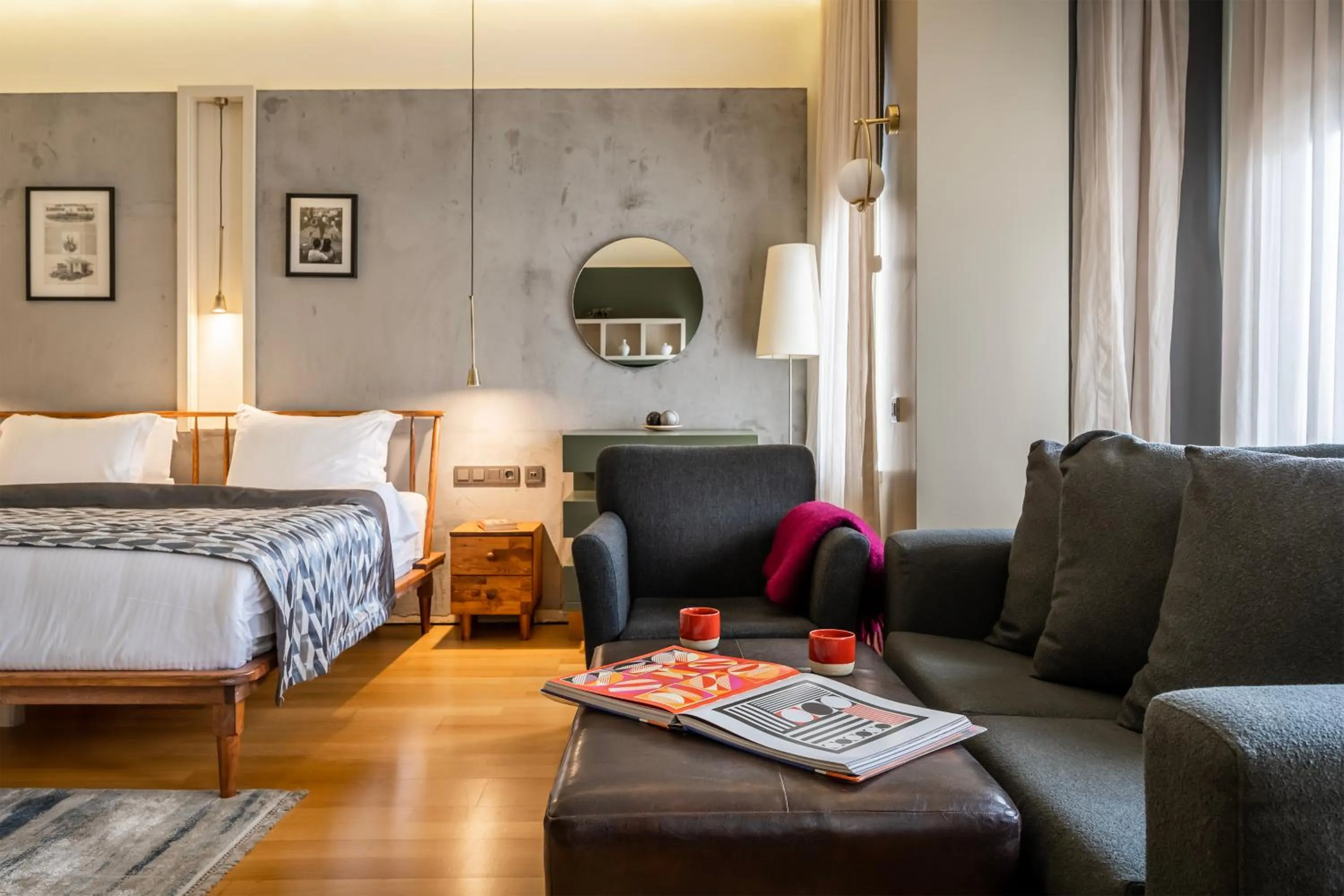 Living room, Bed in Ansen Hotel and Suites