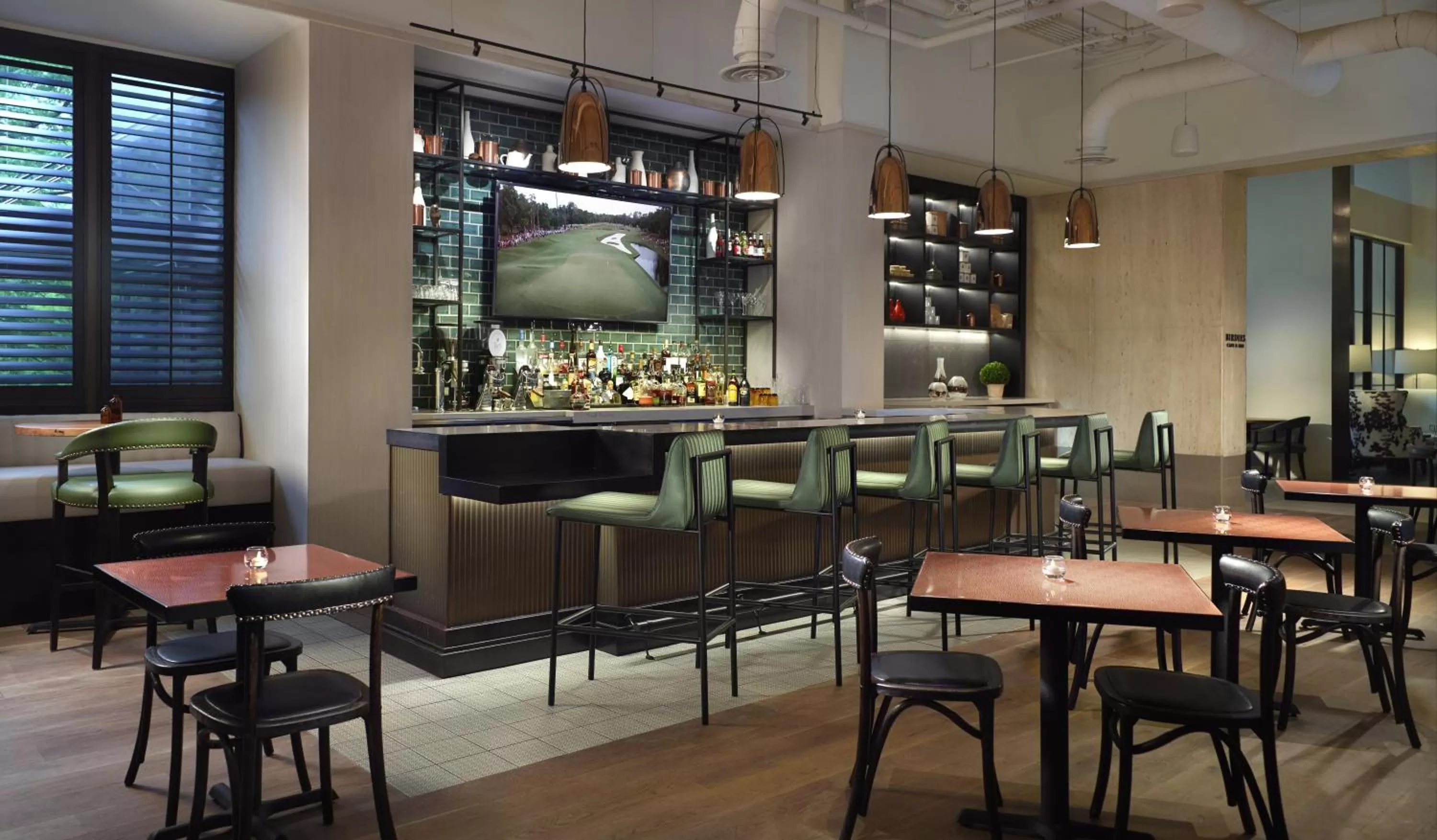 Lounge or bar in Omni Houston Hotel