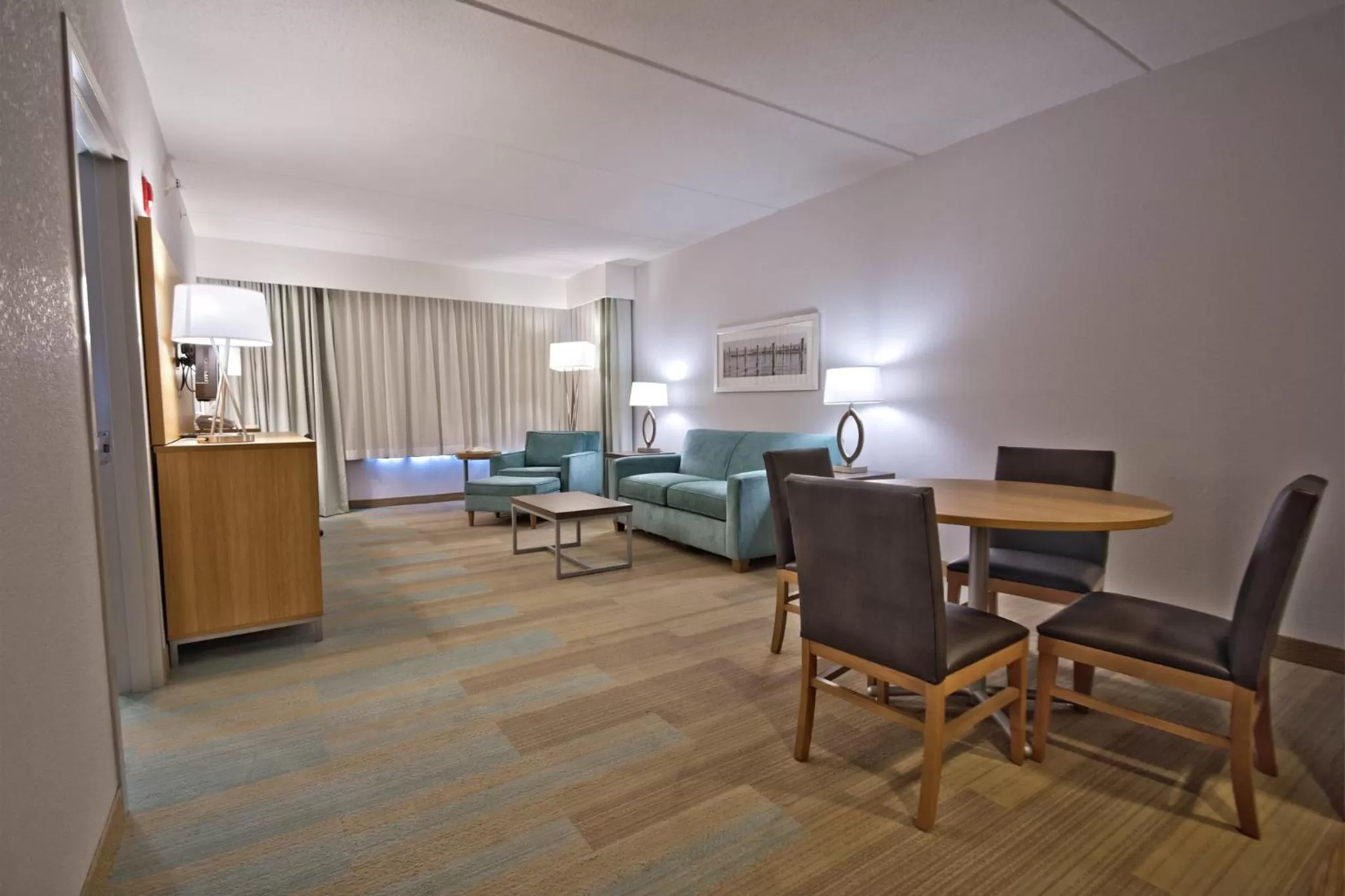 Photo of the whole room in Holiday Inn Manahawkin/Long Beach Island by IHG