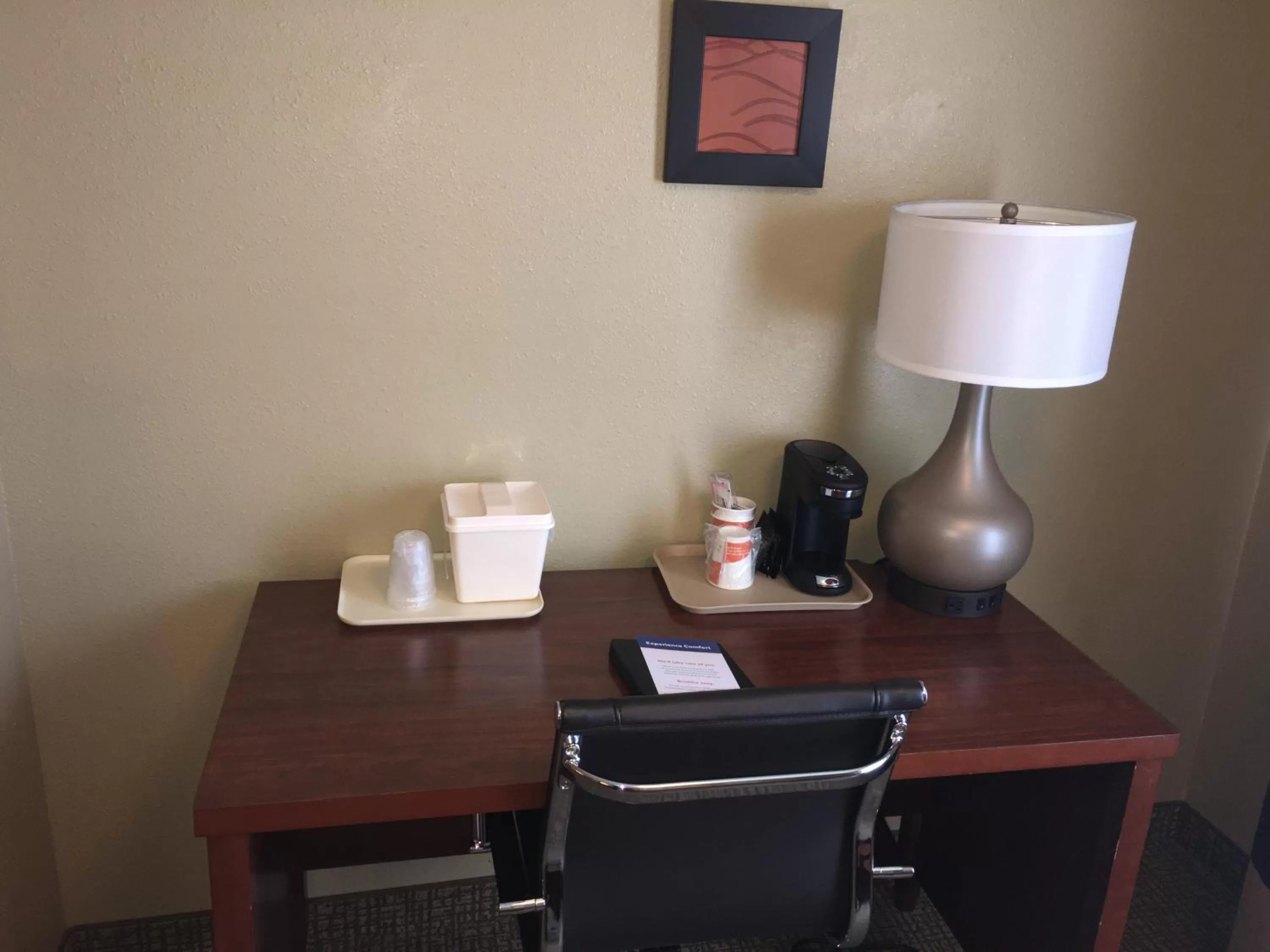 Coffee/tea facilities in Comfort Inn